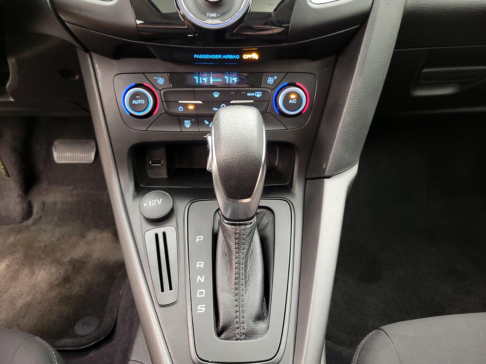 Thumbnail: 2018 Ford Focus - 17