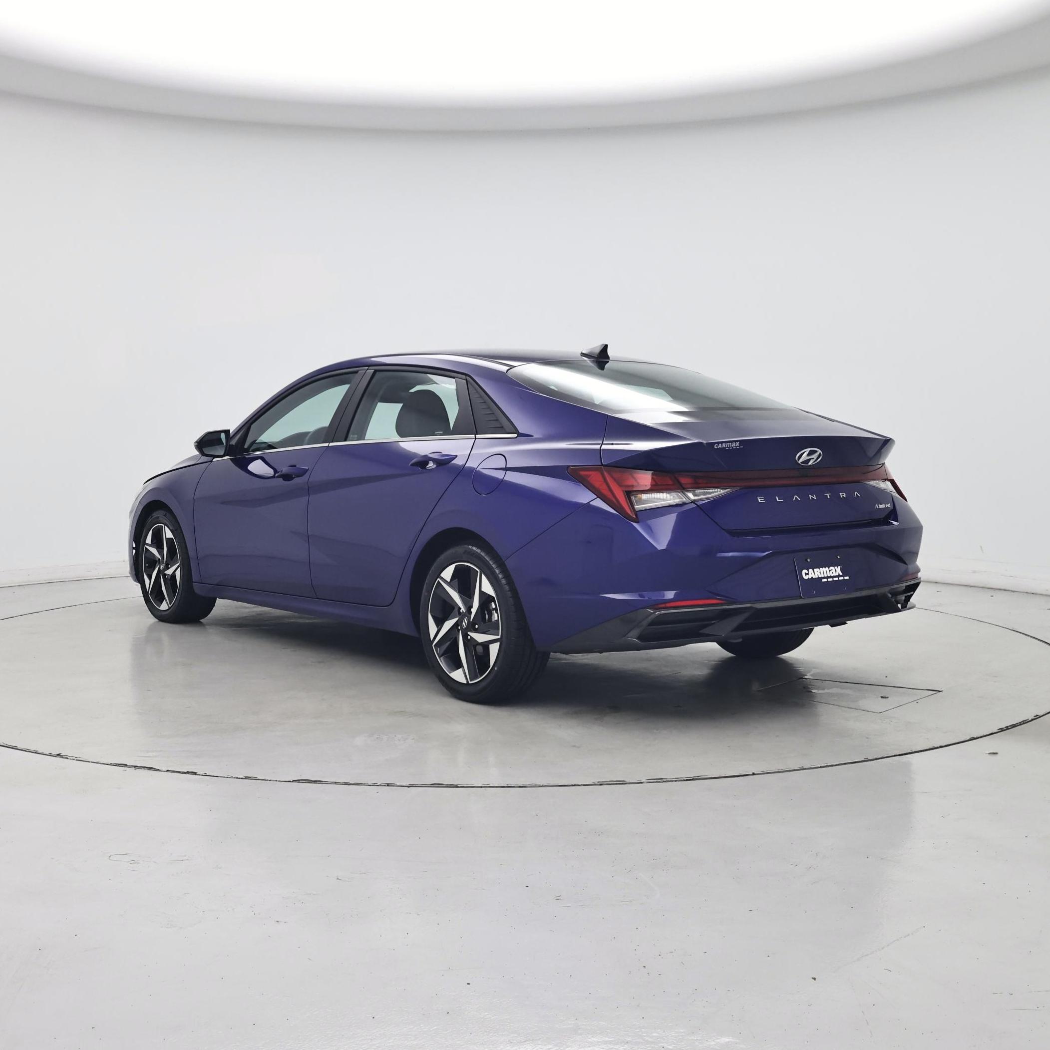 Thumbnail: 2023 Hyundai Elantra - 2