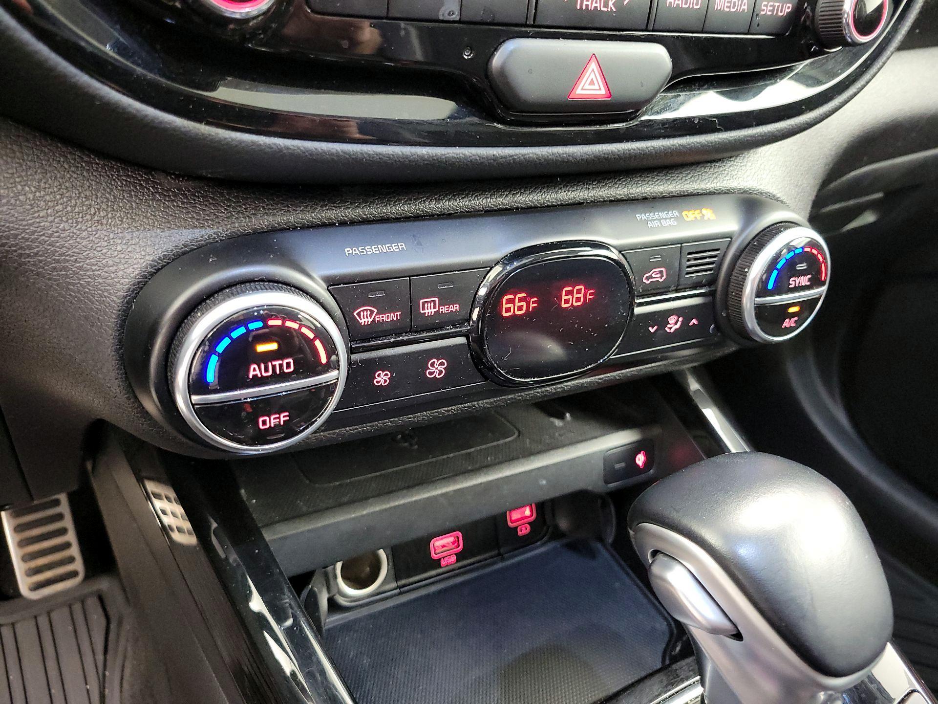 Thumbnail: 2020 Kia Soul - 17