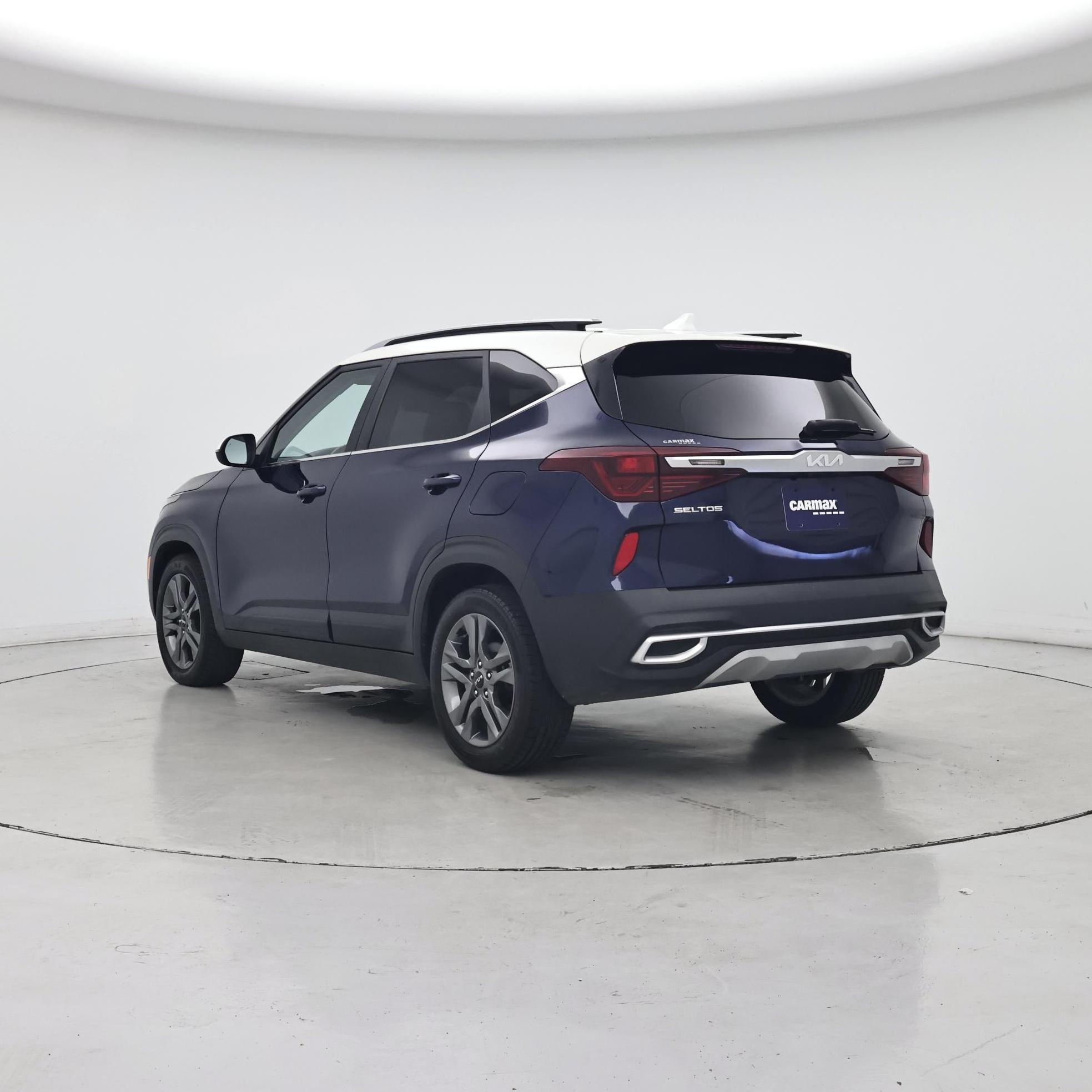 Thumbnail: 2023 Kia Seltos - 2