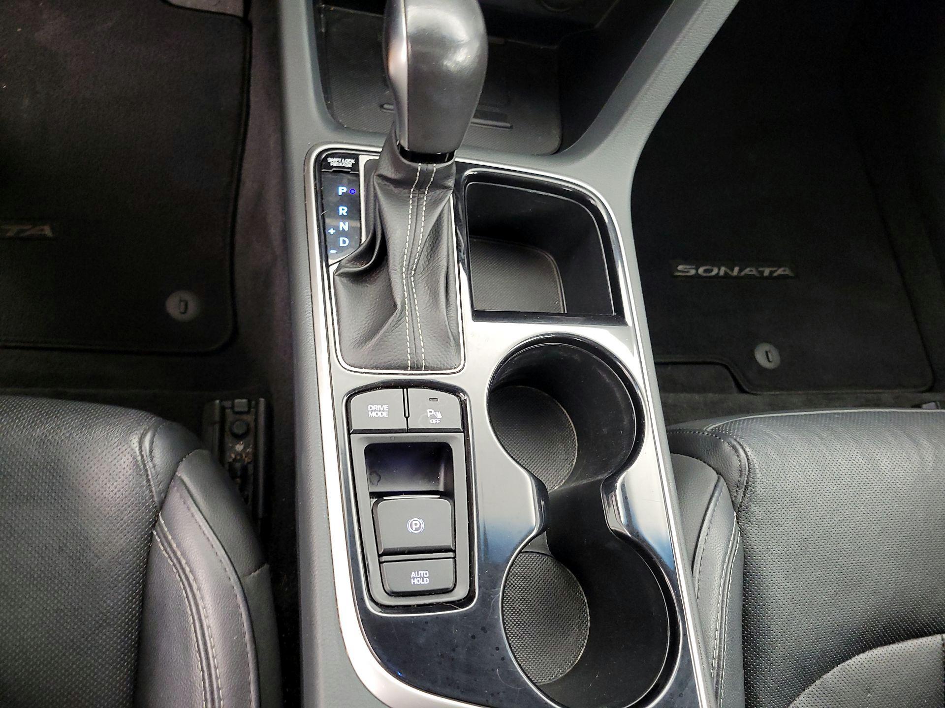 Thumbnail: 2018 Hyundai Sonata - 18