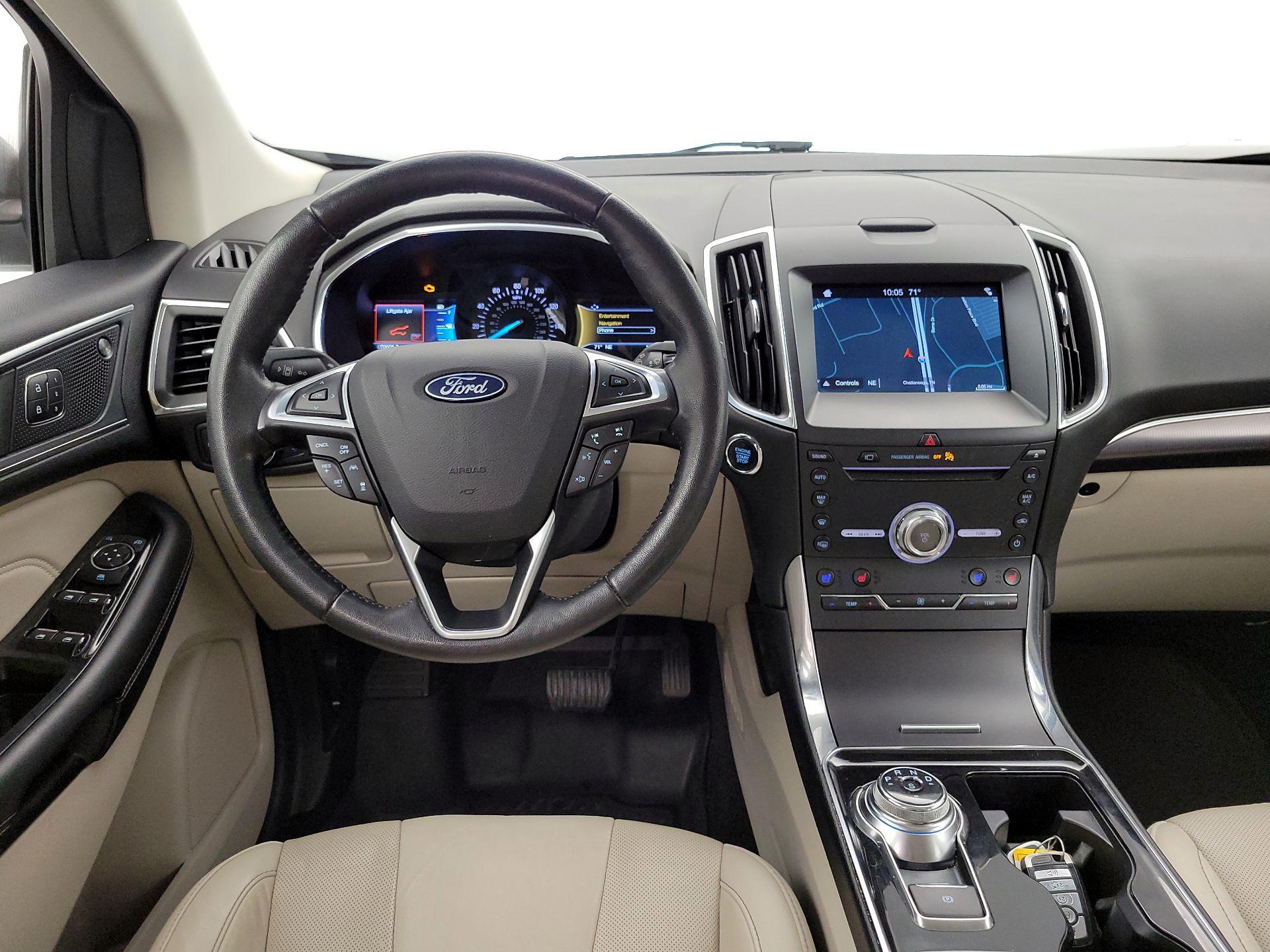 Thumbnail: 2019 Ford Edge - 10