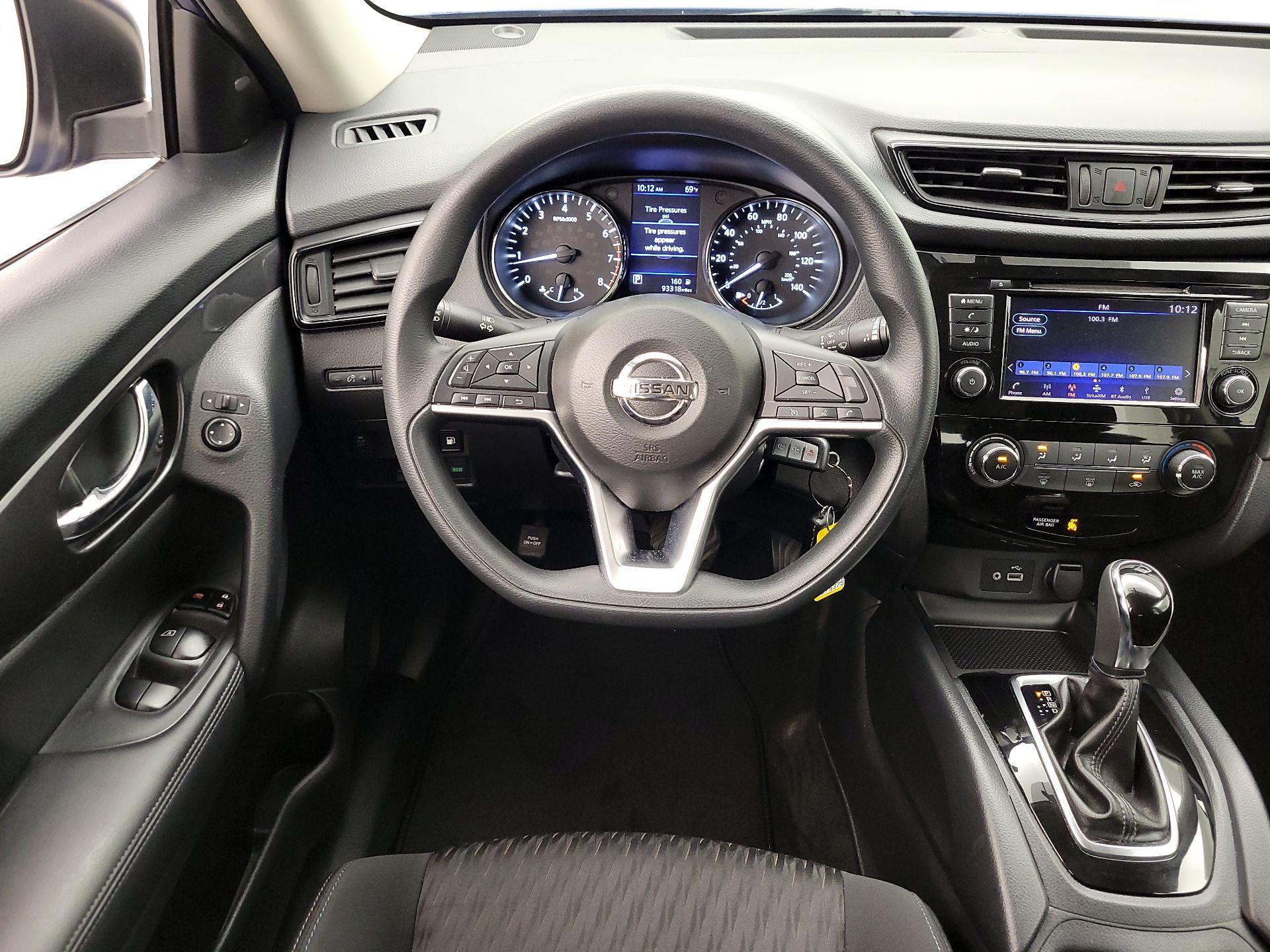 Thumbnail: 2018 Nissan Rogue - 10