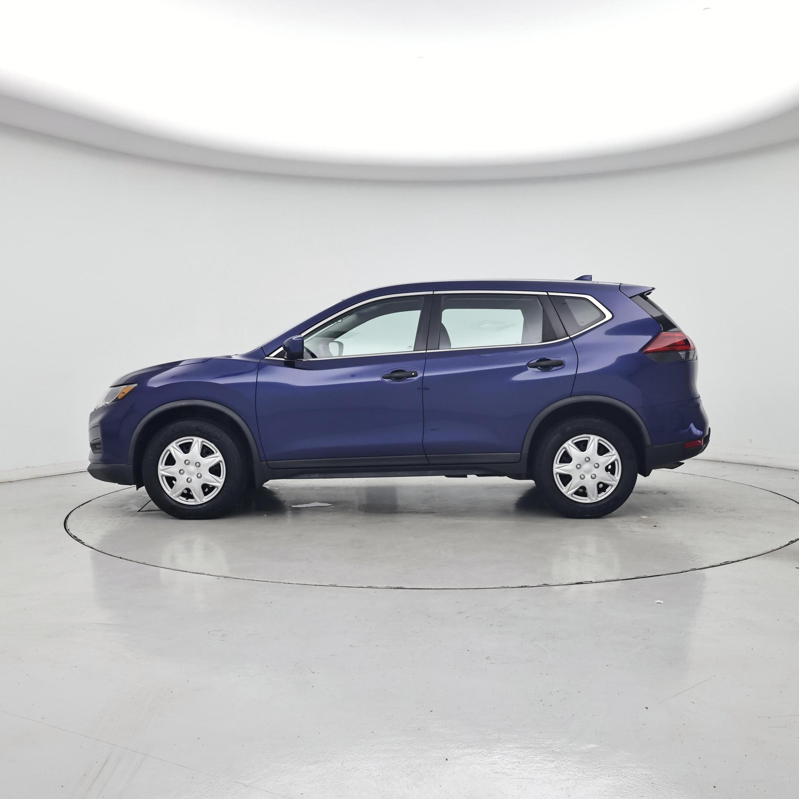 Thumbnail: 2018 Nissan Rogue - 3