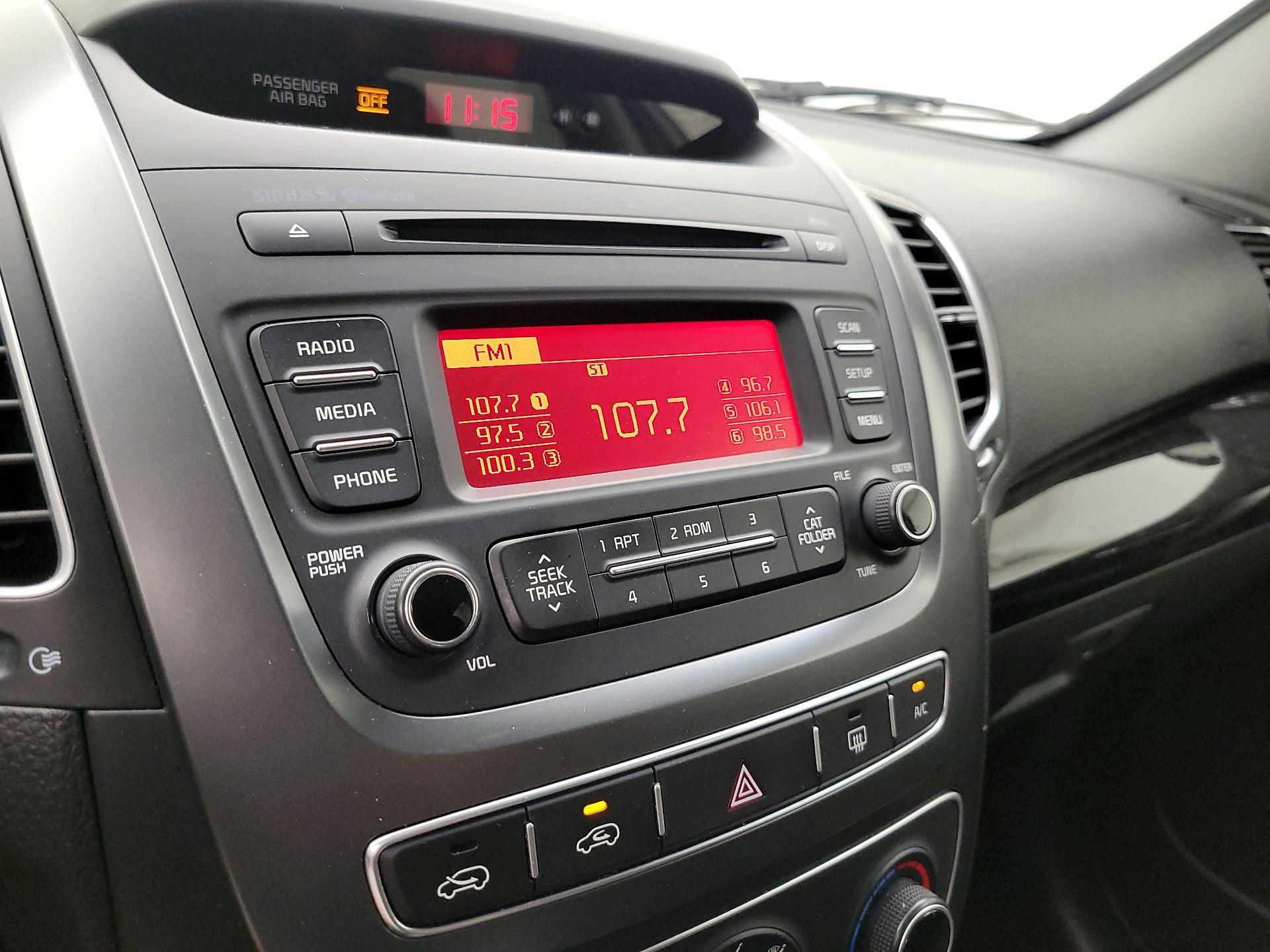 Thumbnail: 2014 Kia Sorento - 14