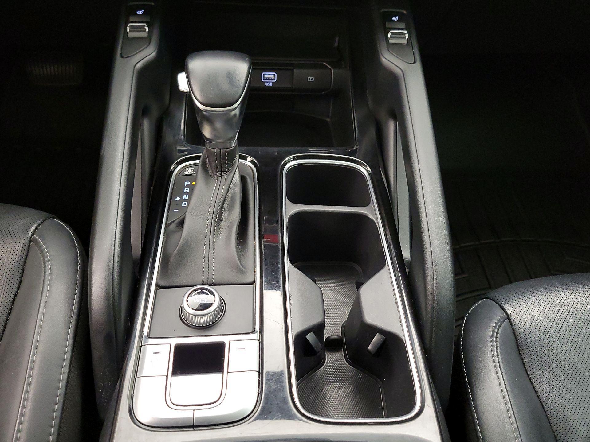 Thumbnail: 2020 Kia Telluride - 17