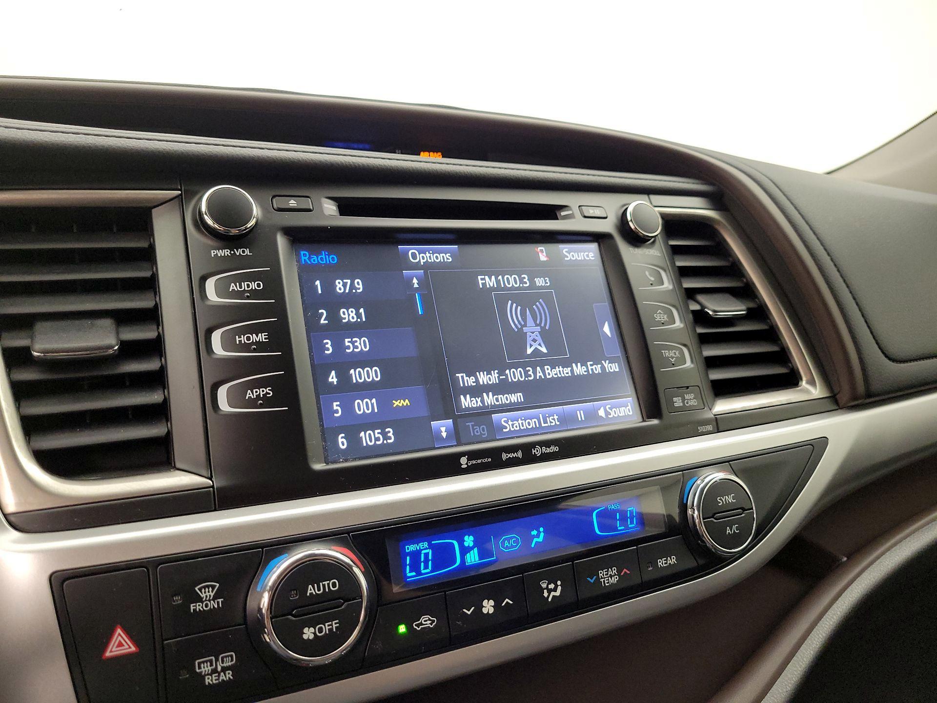 Thumbnail: 2018 Toyota Highlander - 16