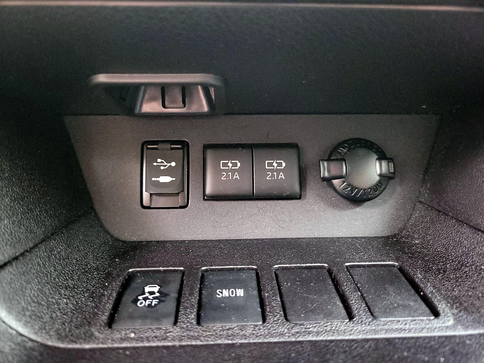 Thumbnail: 2018 Toyota Highlander - 19