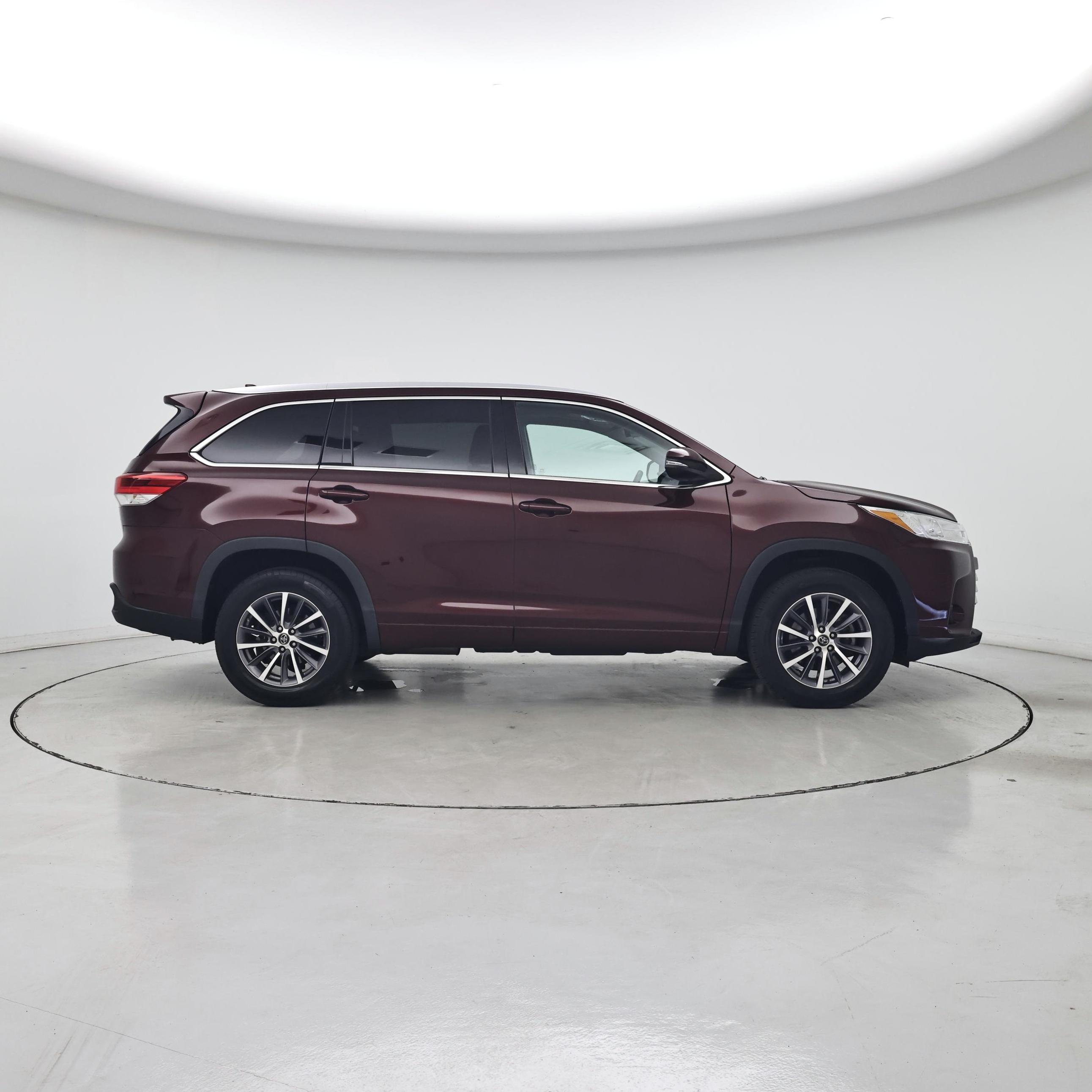 Thumbnail: 2018 Toyota Highlander - 7