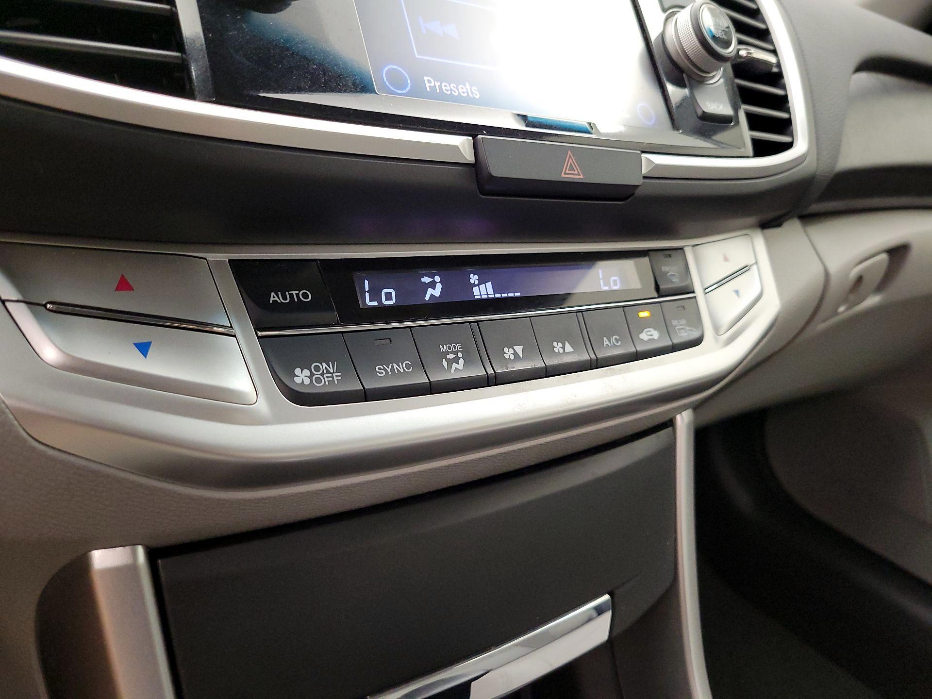 Thumbnail: 2014 Honda Accord - 16