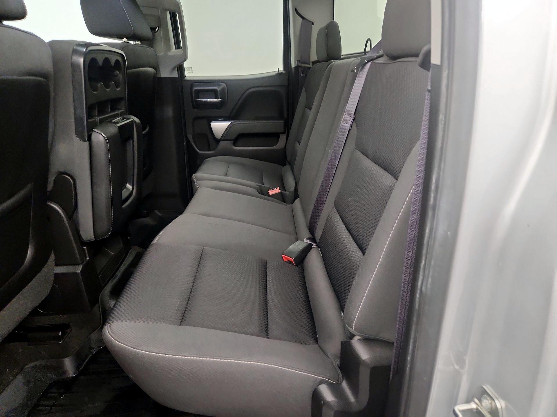 Thumbnail: 2015 Chevrolet Silverado 1500 - 17