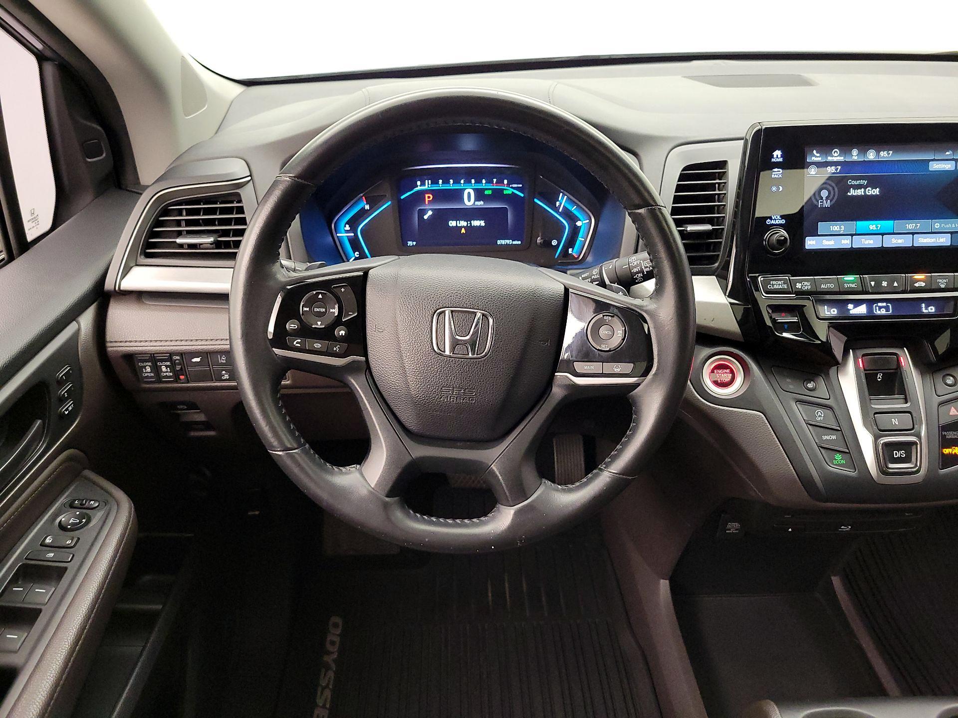 Thumbnail: 2018 Honda Odyssey - 10
