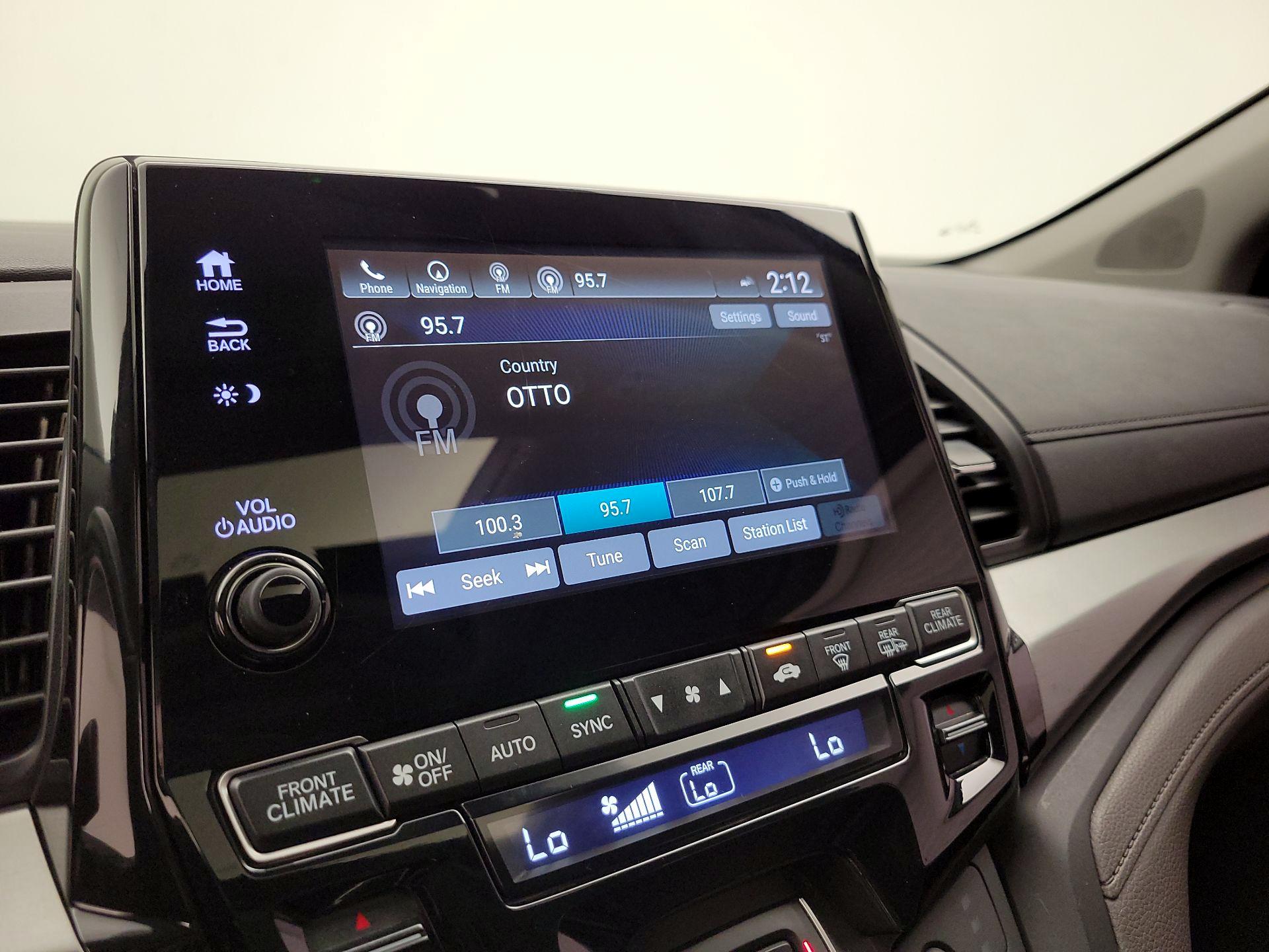 Thumbnail: 2018 Honda Odyssey - 15