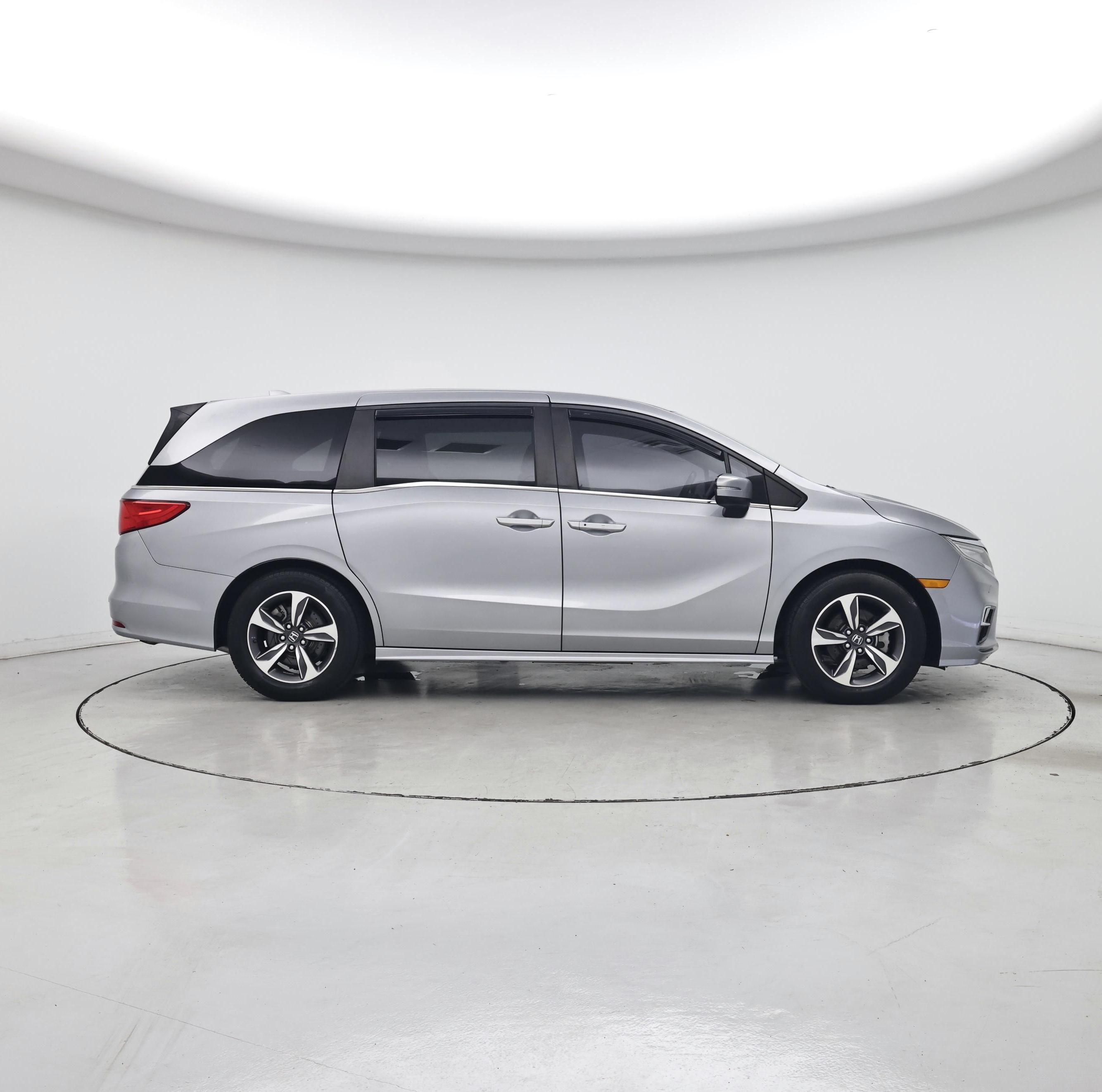 Thumbnail: 2018 Honda Odyssey - 7