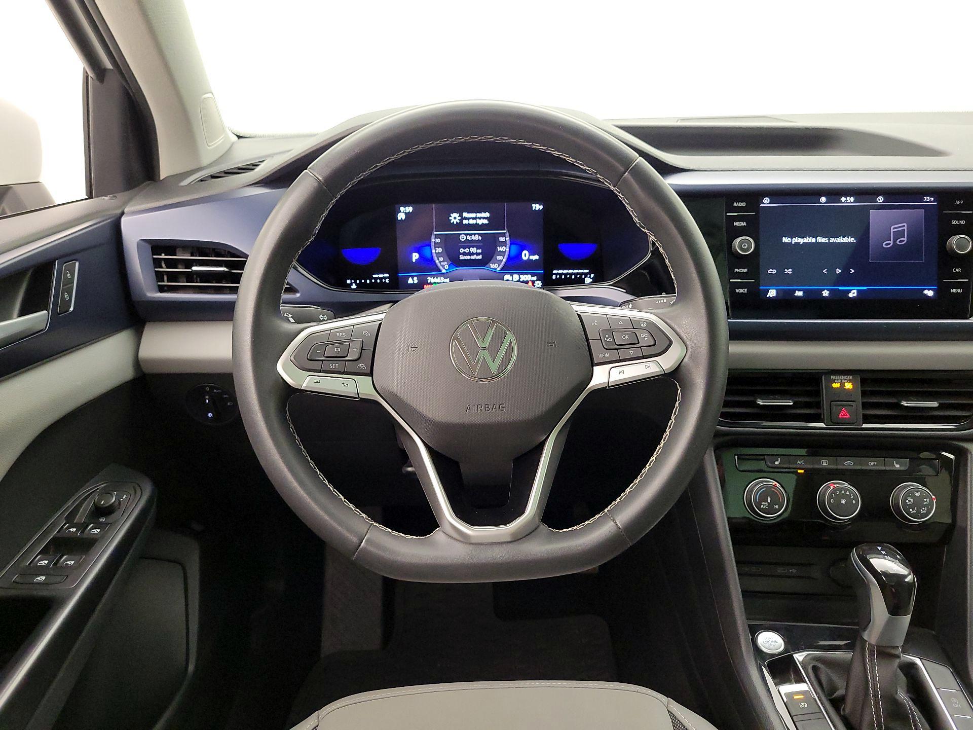 Thumbnail: 2023 Volkswagen Taos - 10