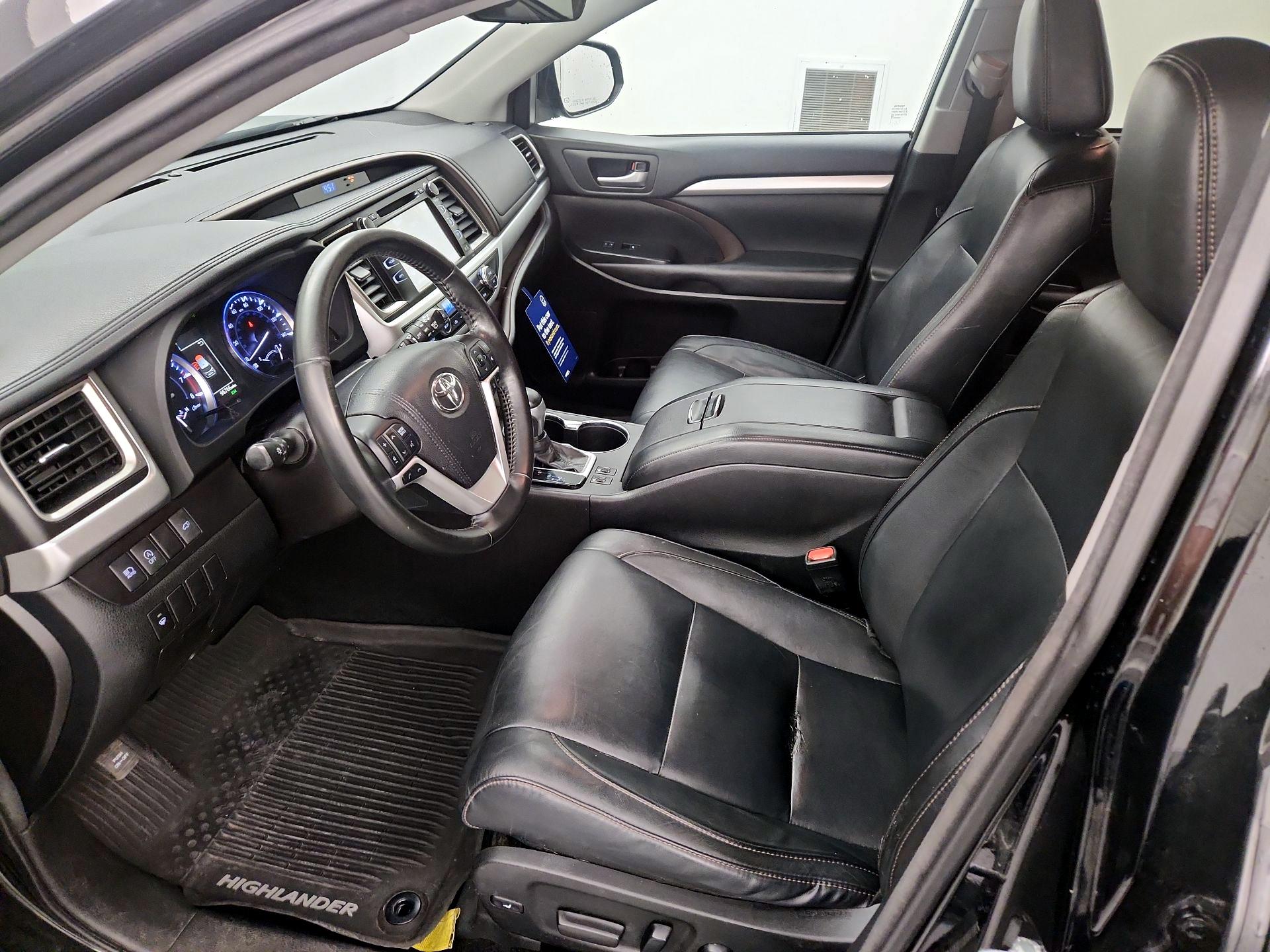 Thumbnail: 2018 Toyota Highlander - 11