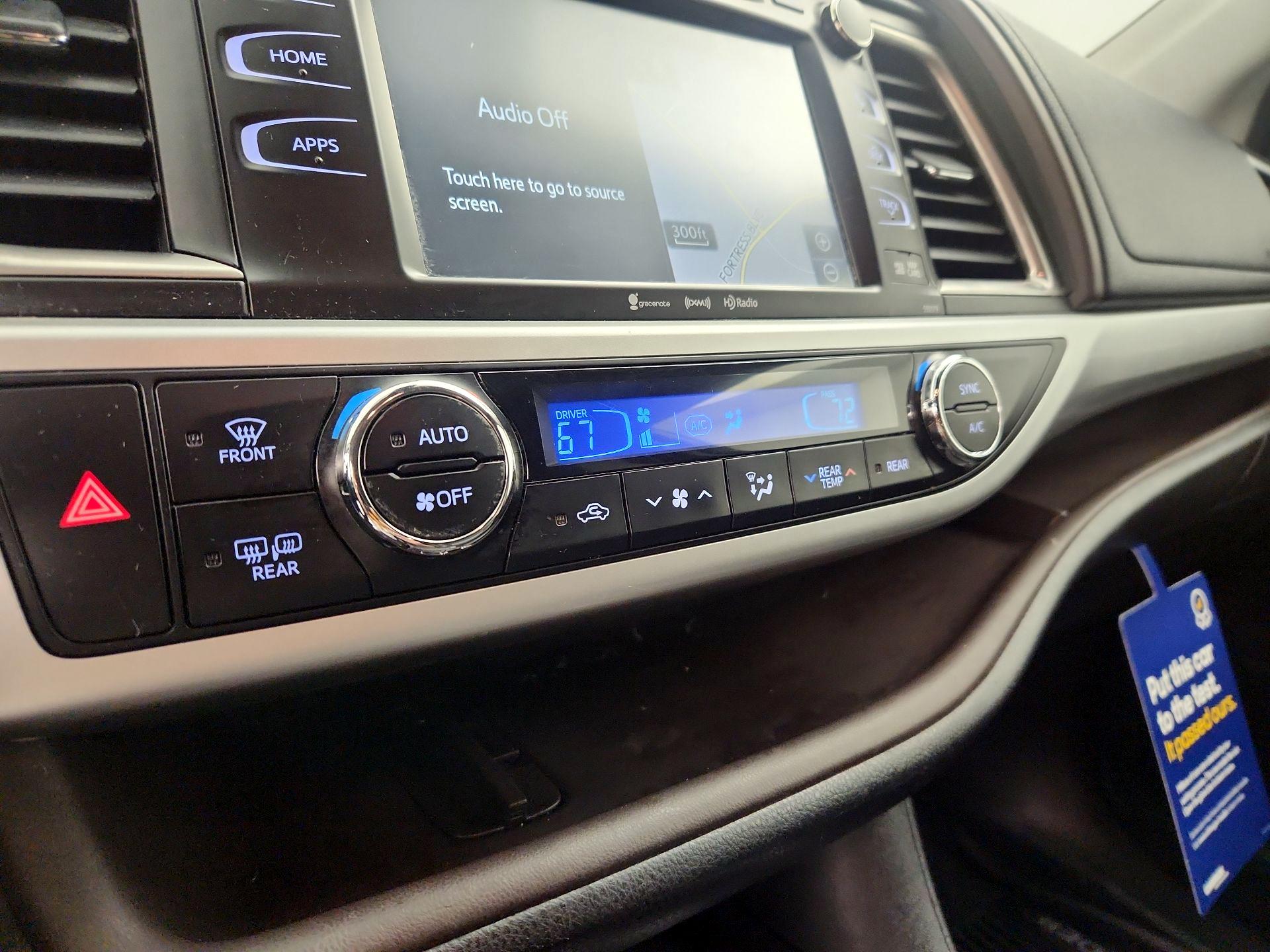 Thumbnail: 2018 Toyota Highlander - 16
