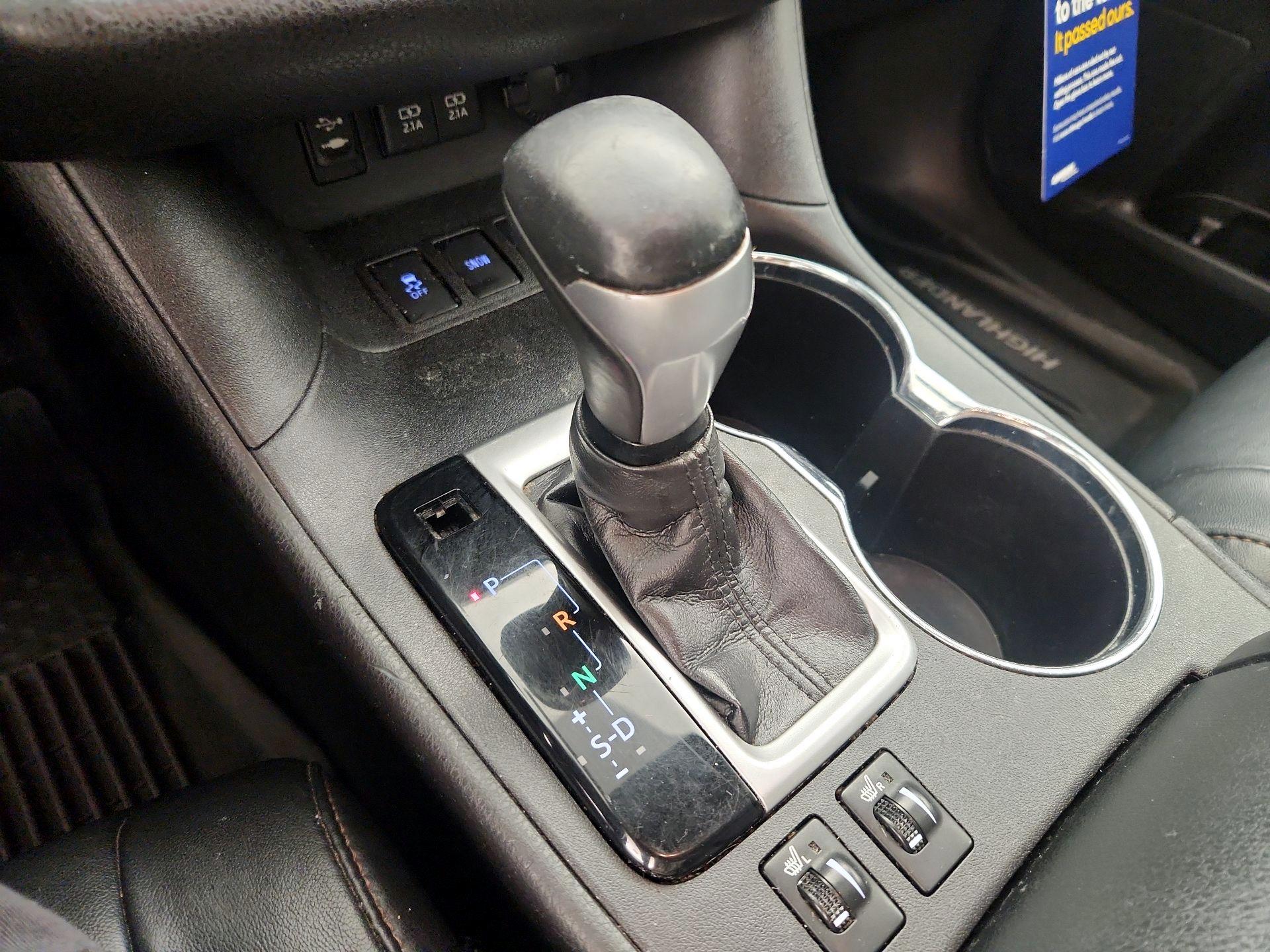 Thumbnail: 2018 Toyota Highlander - 17