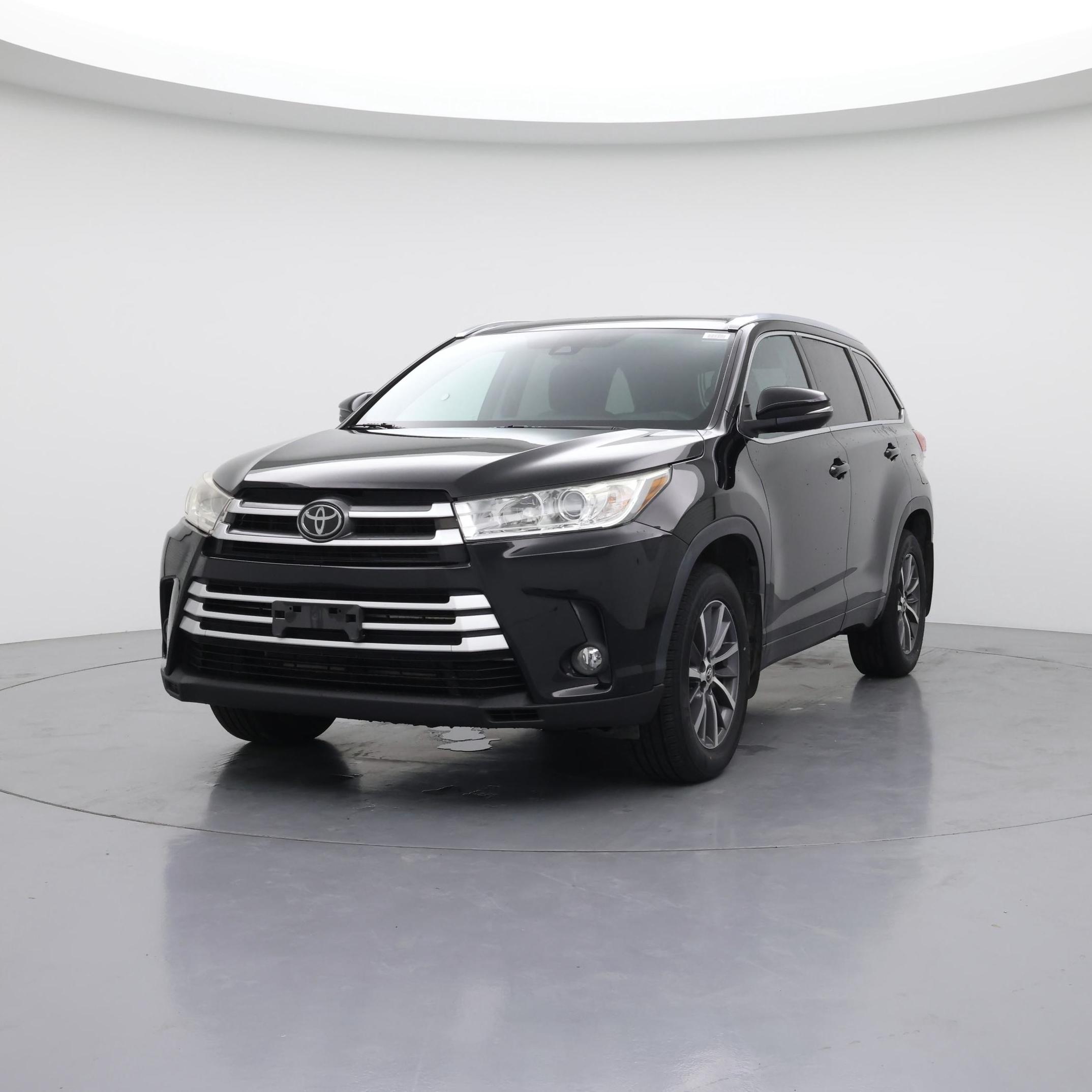 Thumbnail: 2018 Toyota Highlander - 4