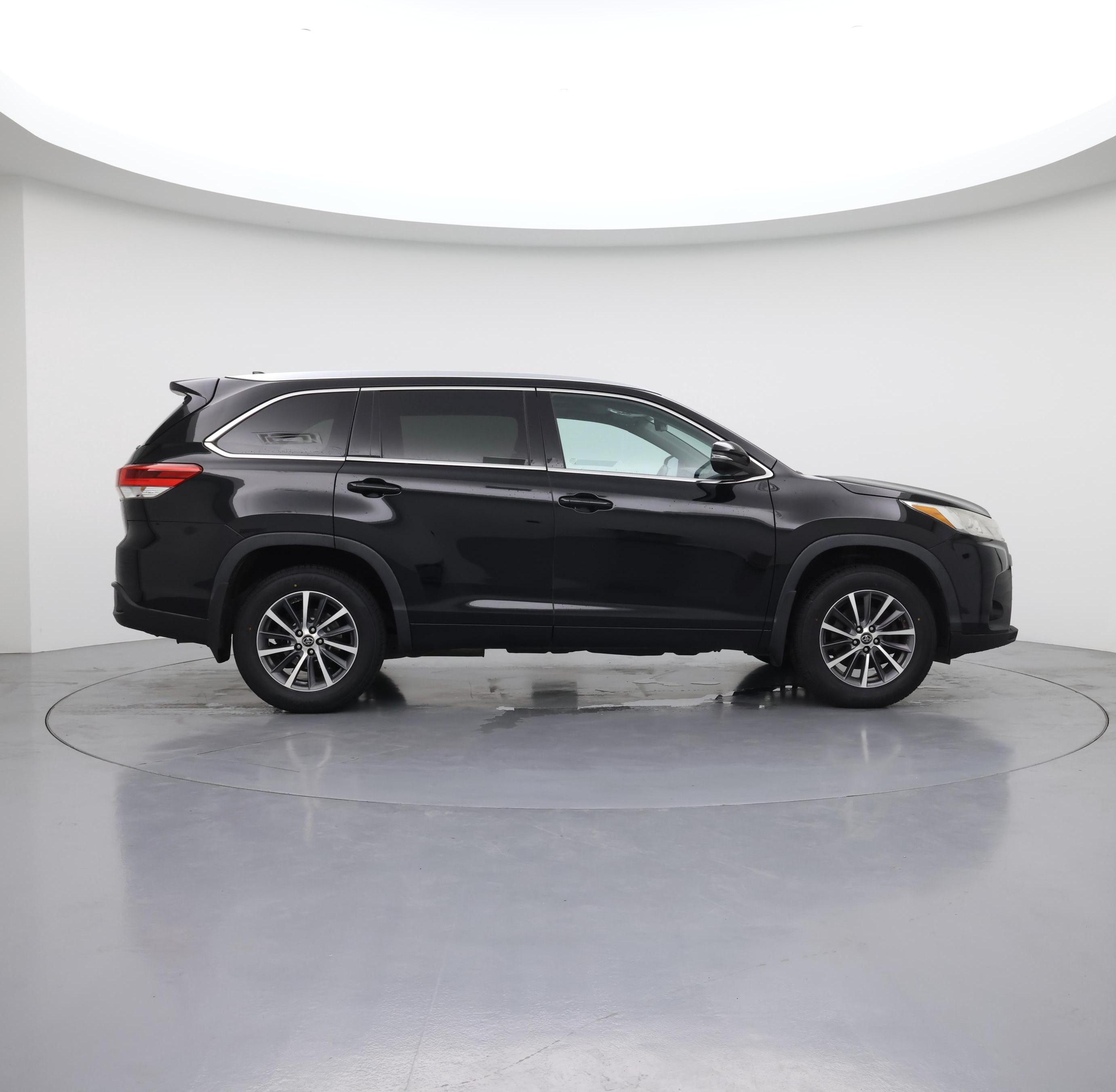 Thumbnail: 2018 Toyota Highlander - 7