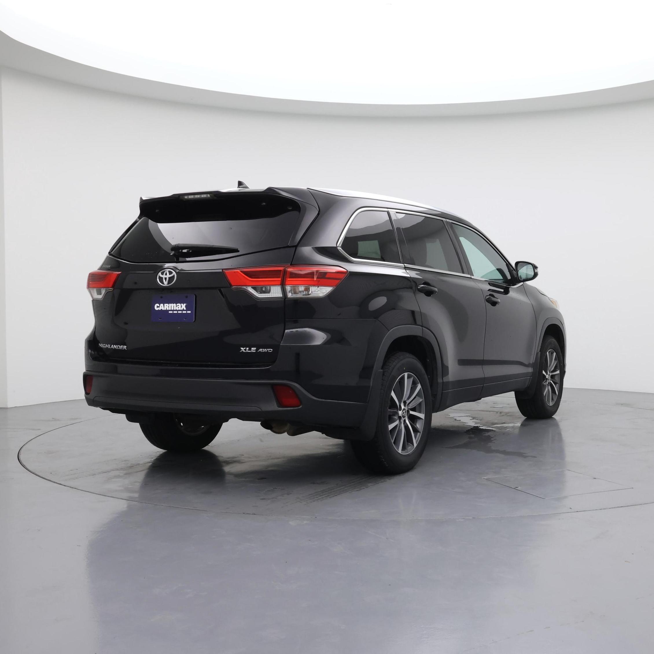 Thumbnail: 2018 Toyota Highlander - 8