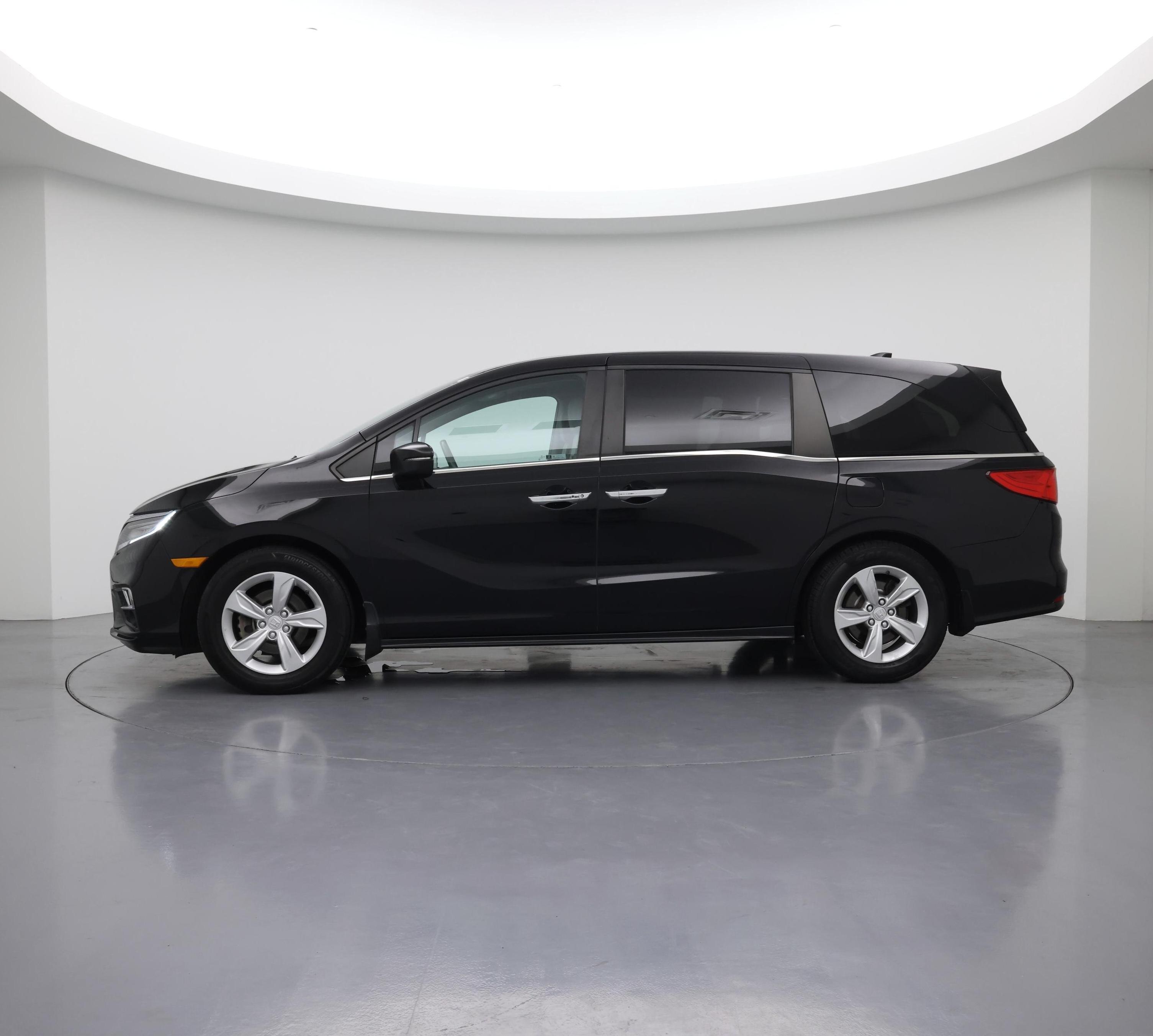 Thumbnail: 2018 Honda Odyssey - 3