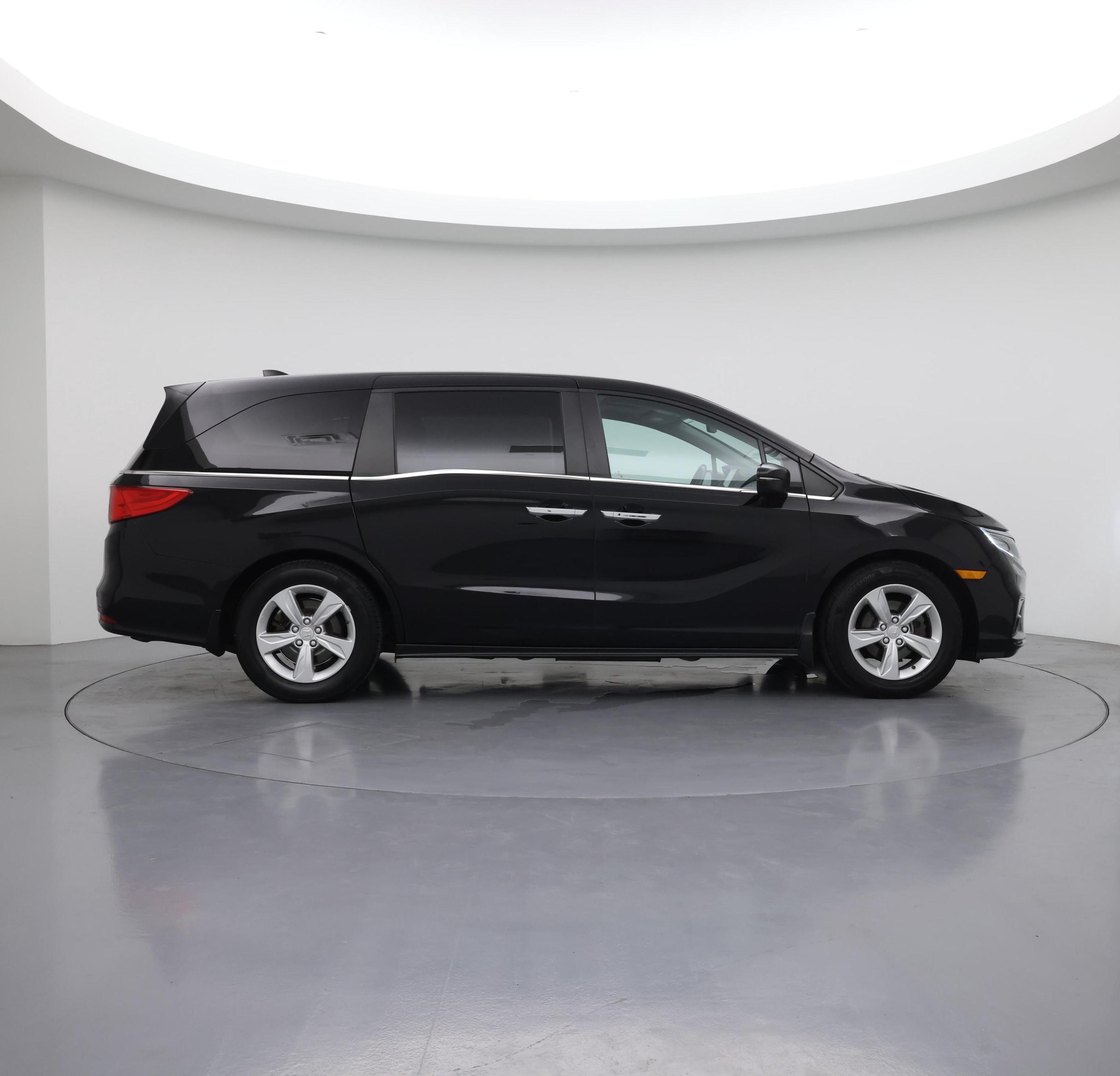 Thumbnail: 2018 Honda Odyssey - 7