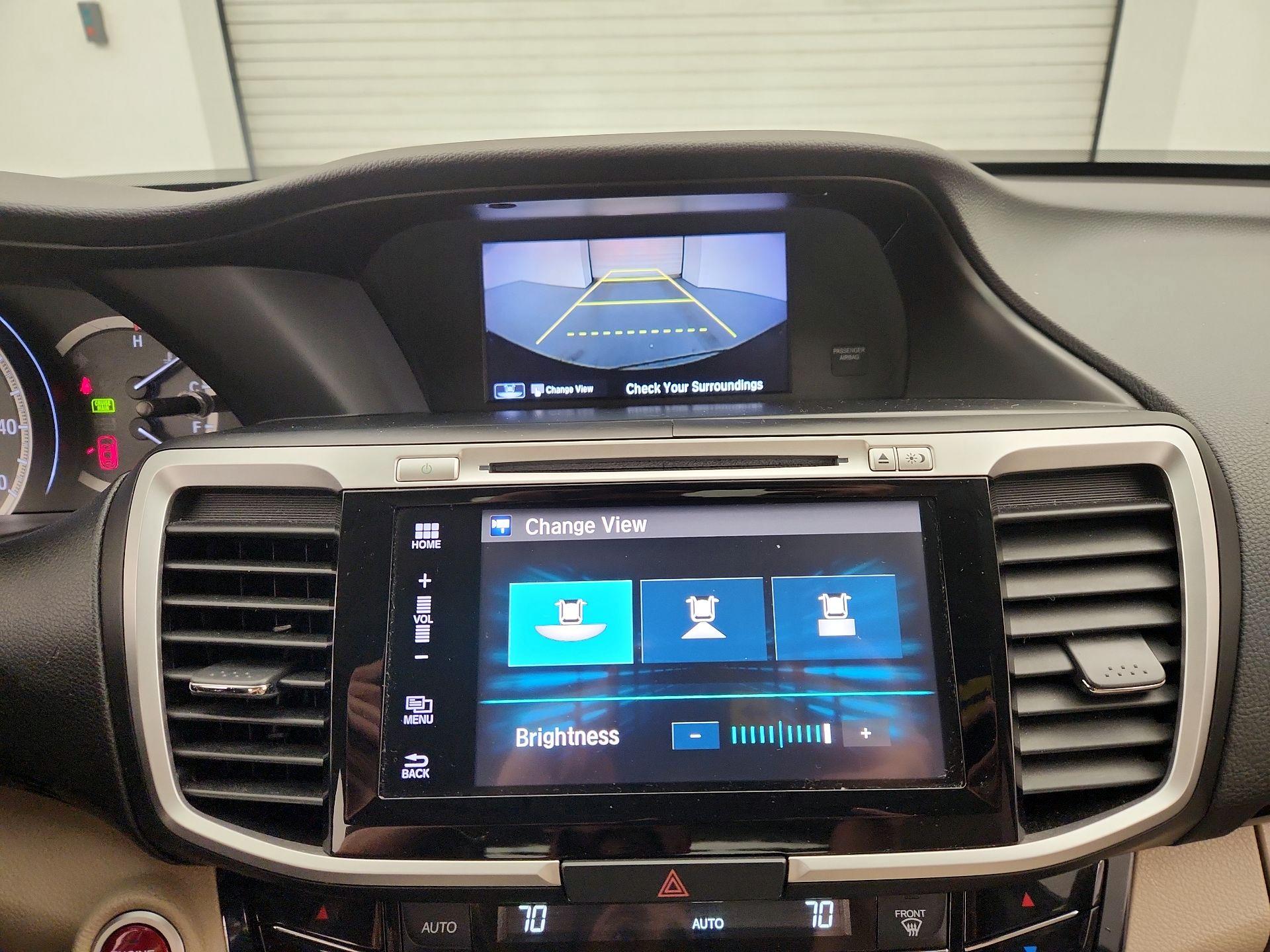 Thumbnail: 2016 Honda Accord - 14