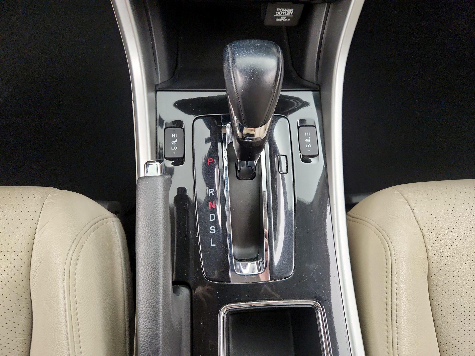 Thumbnail: 2016 Honda Accord - 17