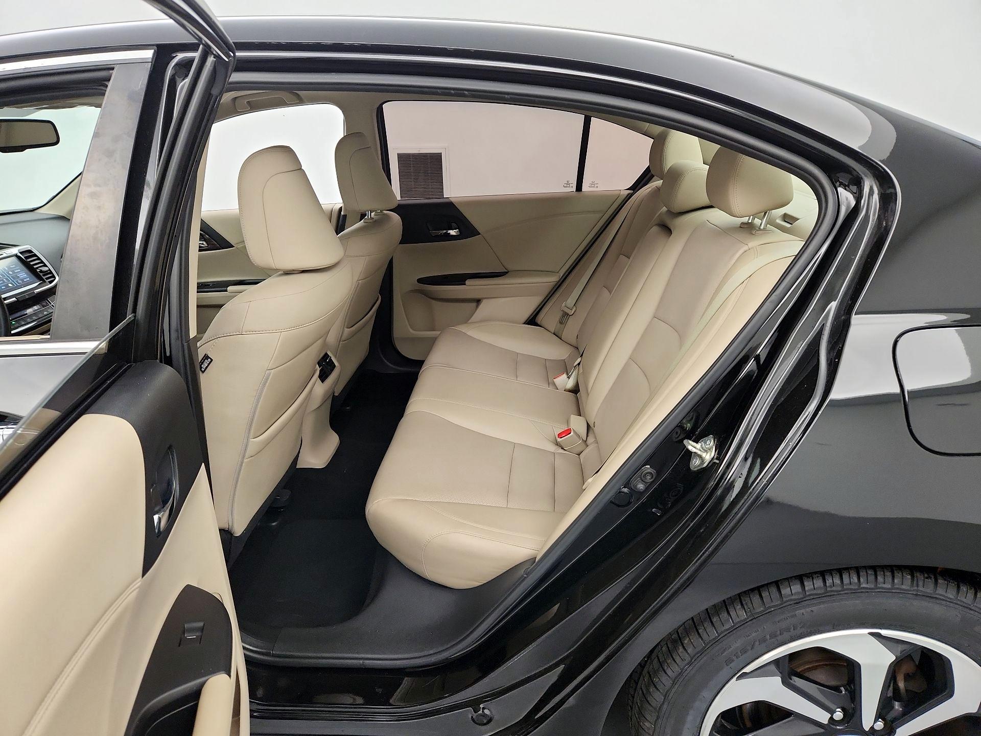 Thumbnail: 2016 Honda Accord - 20