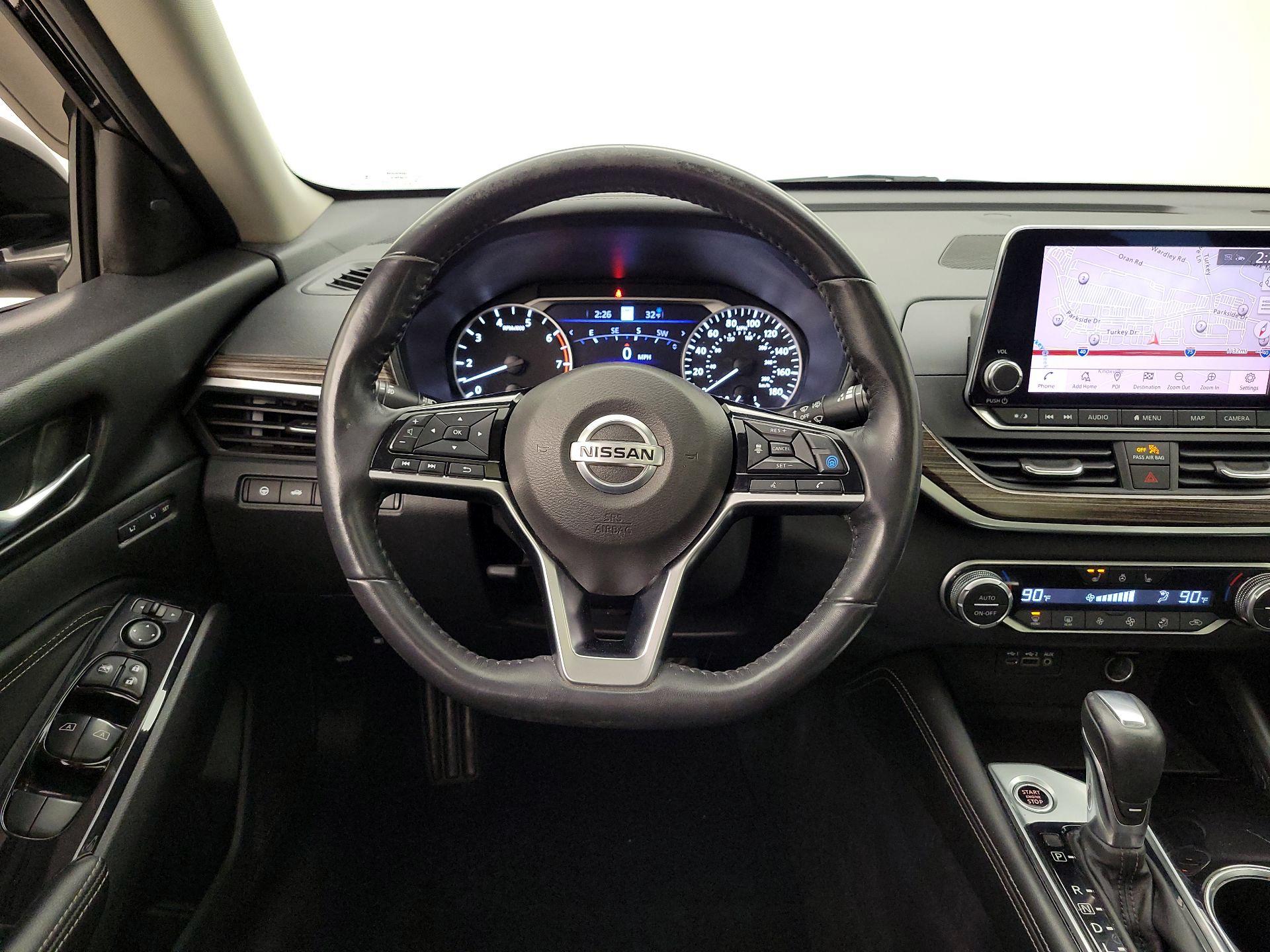 Thumbnail: 2020 Nissan Altima - 10