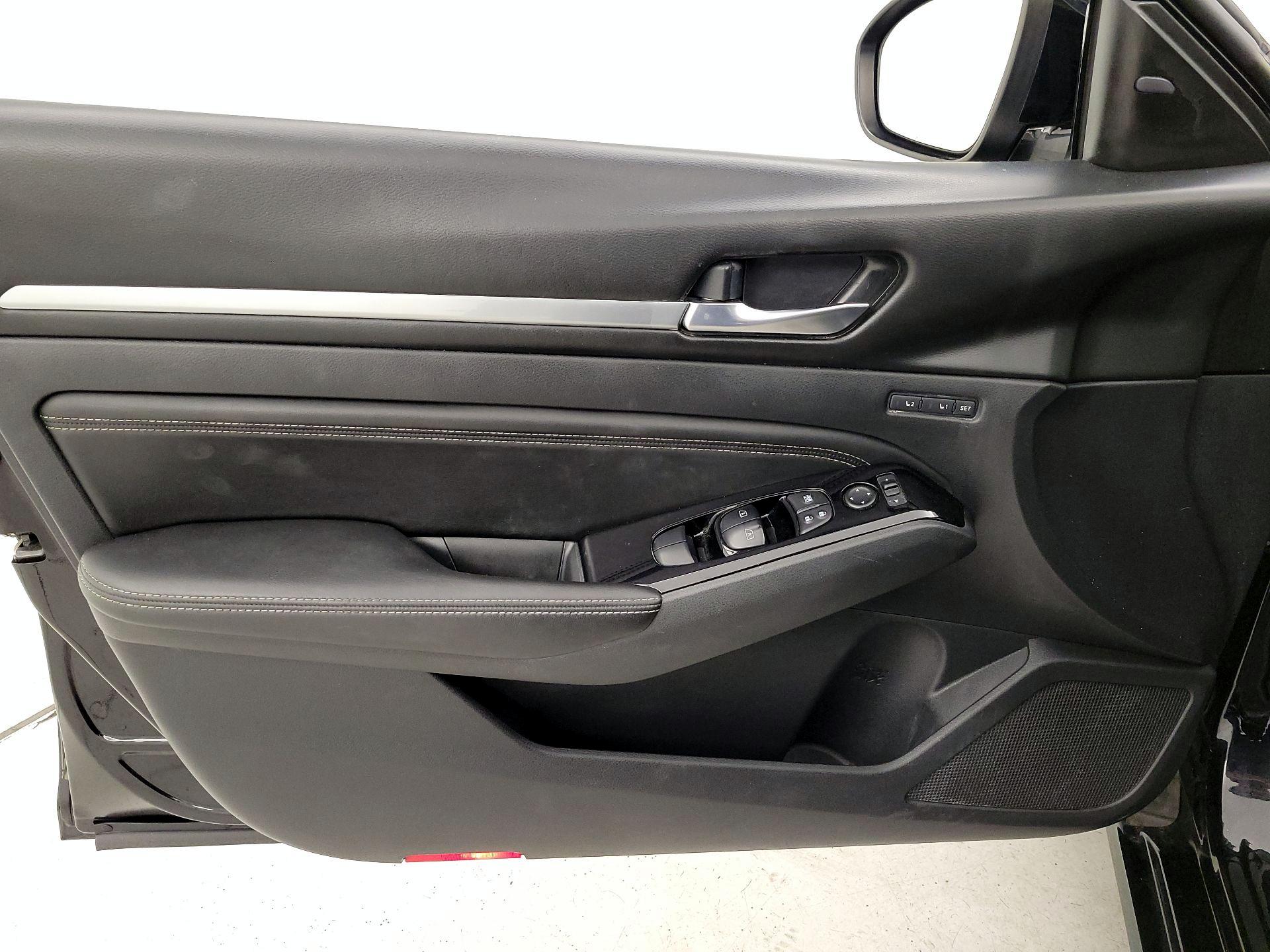 Thumbnail: 2020 Nissan Altima - 12