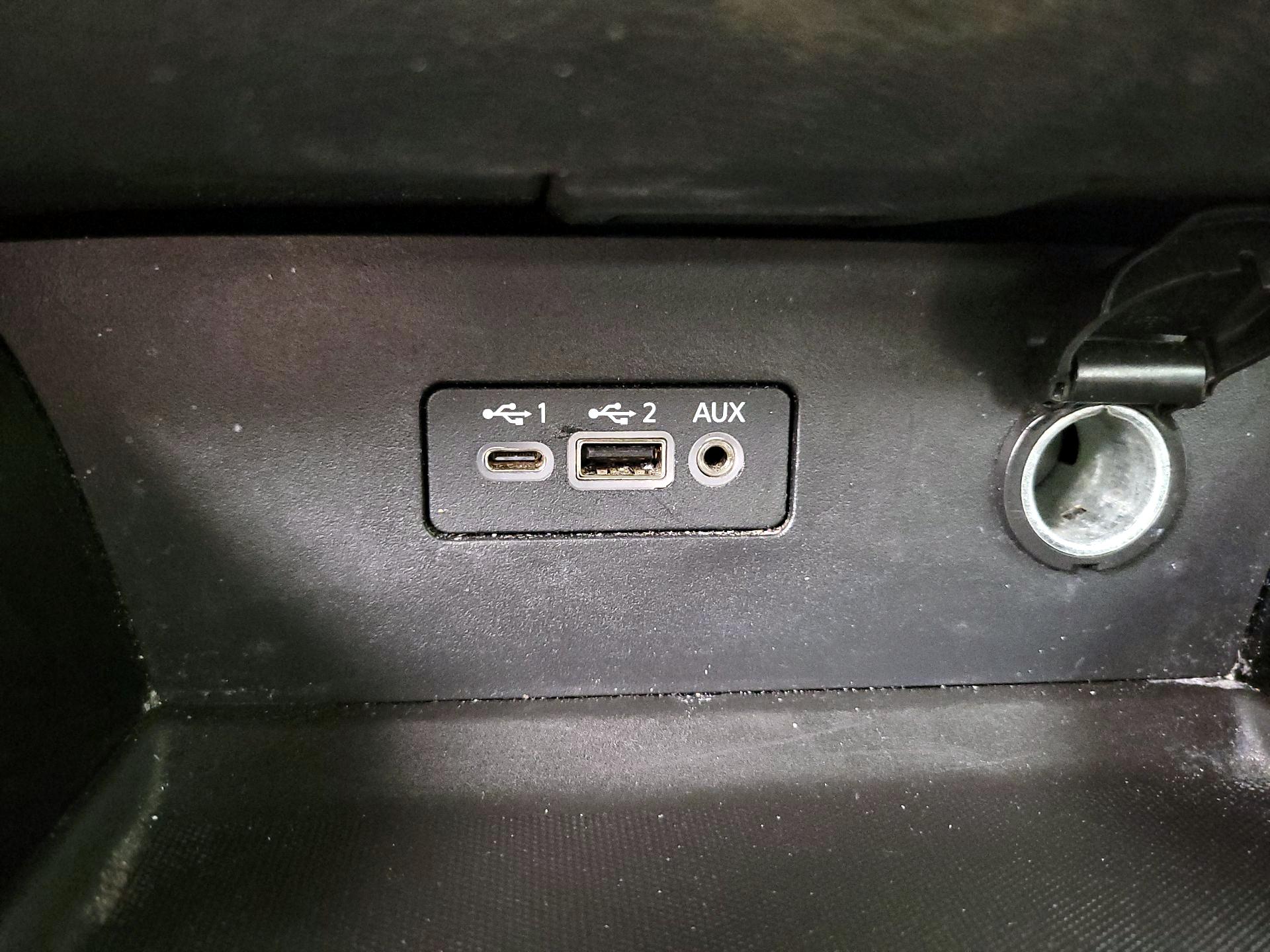 Thumbnail: 2020 Nissan Altima - 19