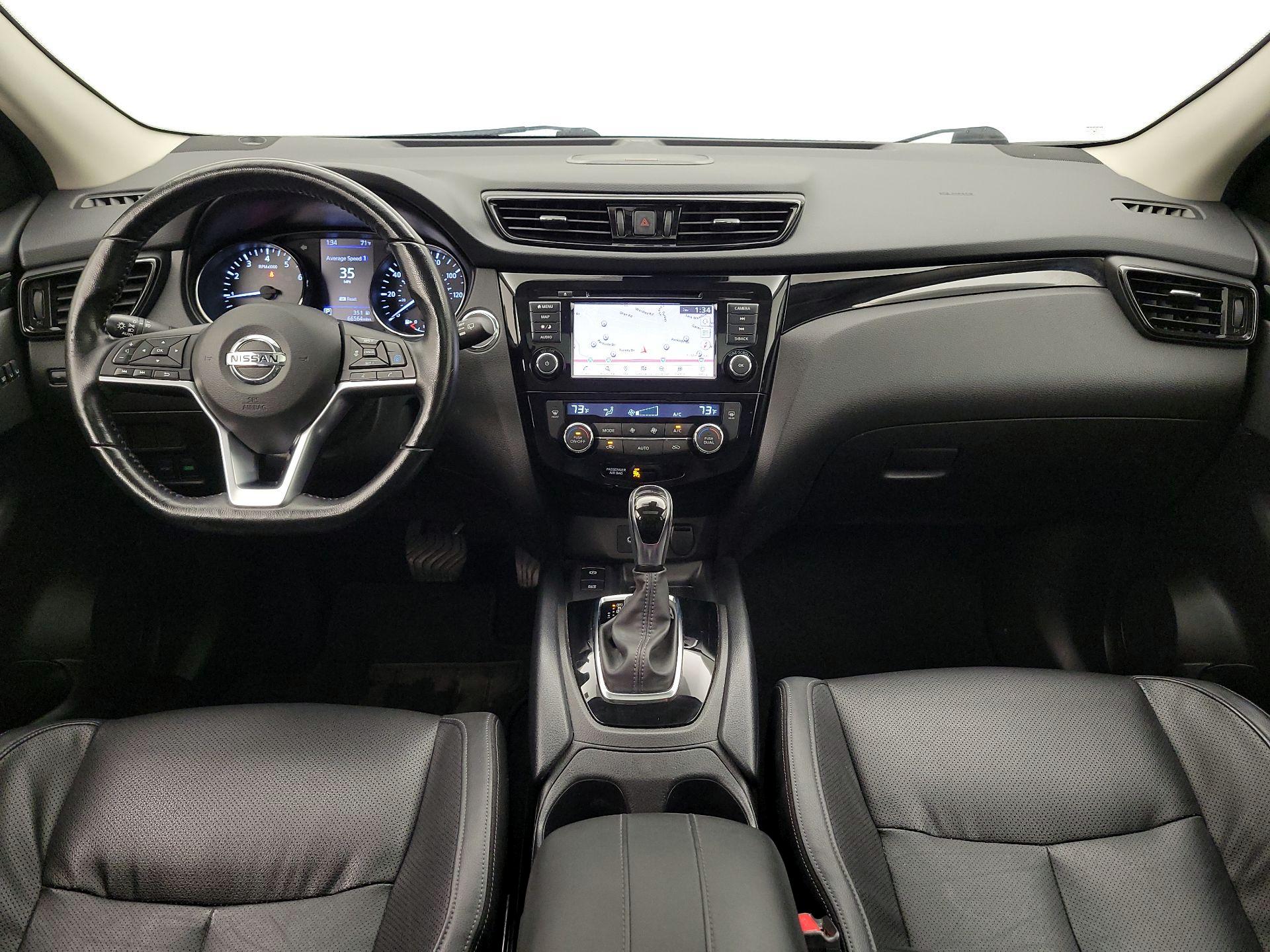 Thumbnail: 2022 Nissan Rogue Sport - 9