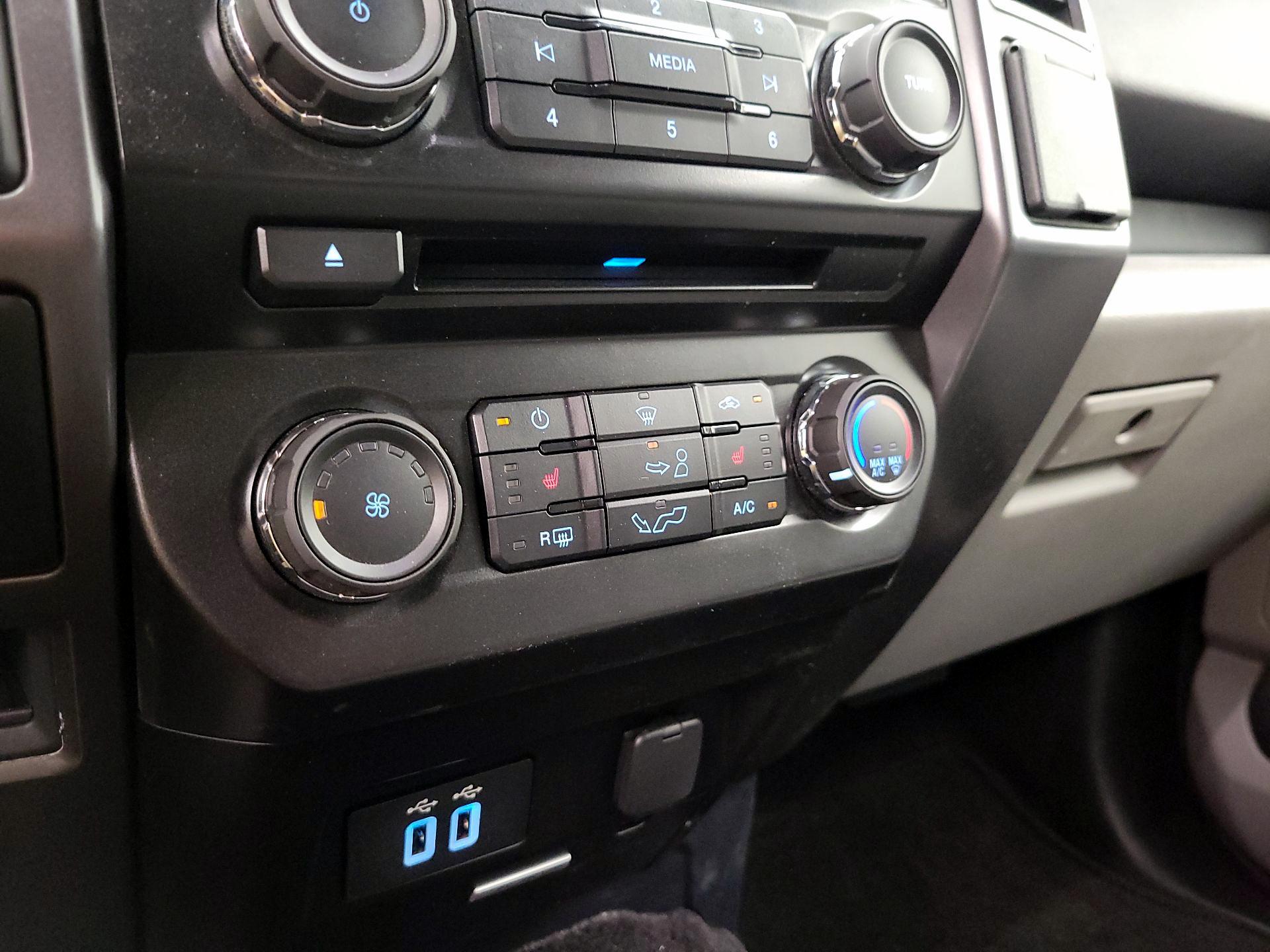 Thumbnail: 2016 Ford F-150 - 16