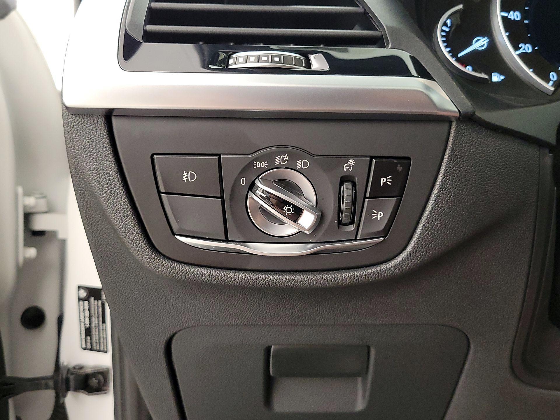 Thumbnail: 2019 BMW X3 - 13