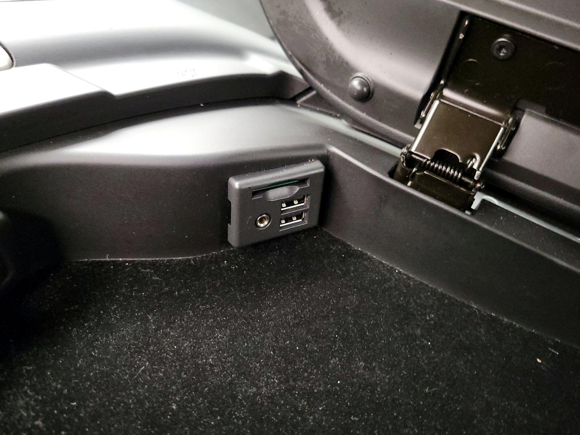 Thumbnail: 2015 Chevrolet Corvette - 18