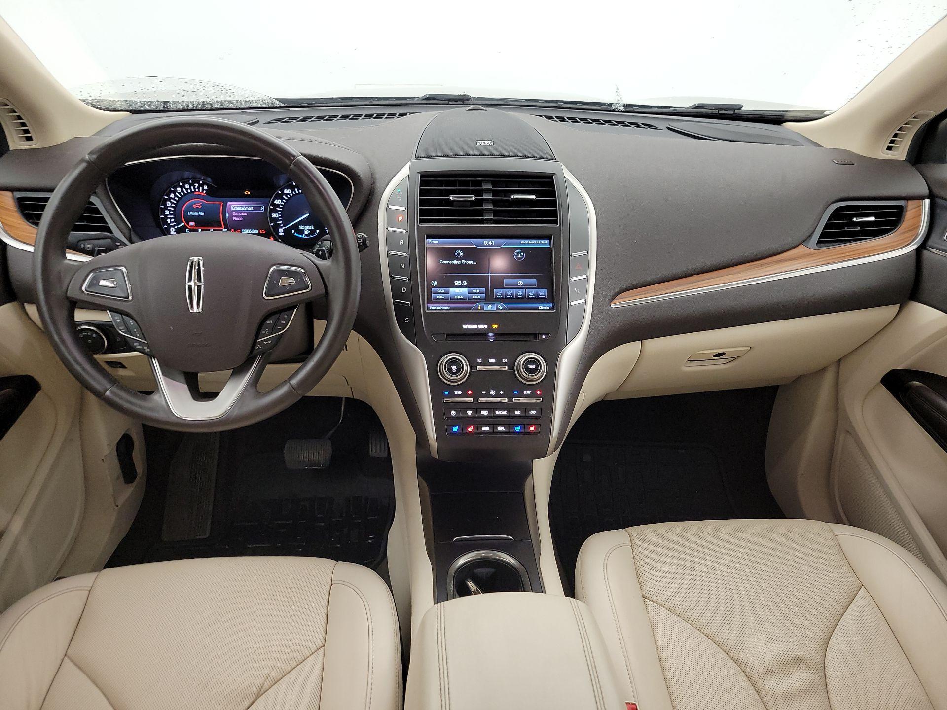 Thumbnail: 2015 Lincoln MKC - 9