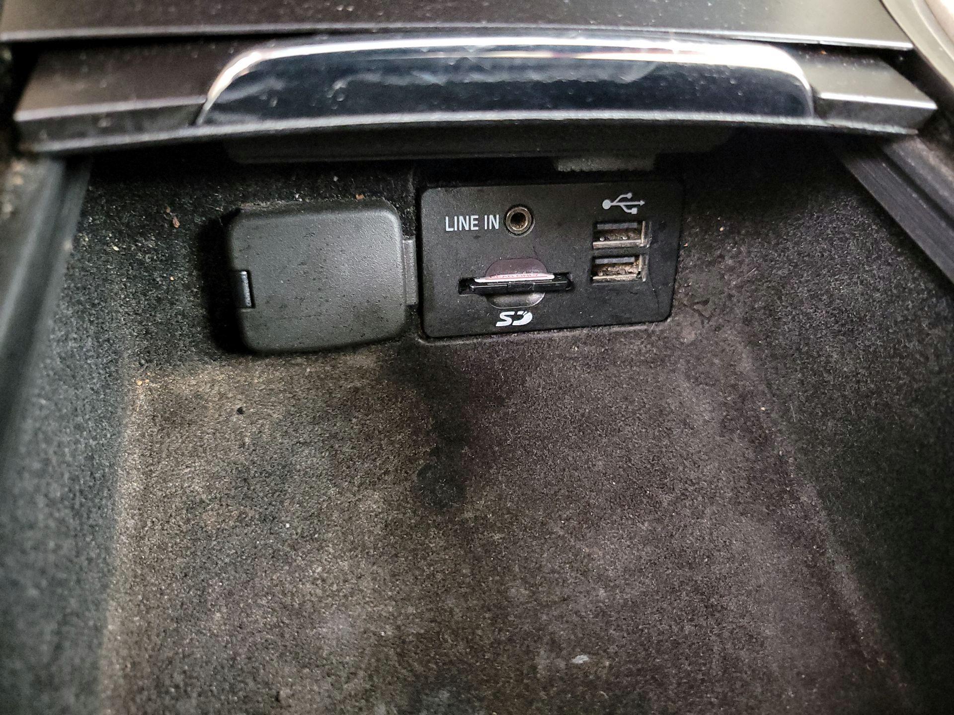 Thumbnail: 2015 Lincoln MKC - 18