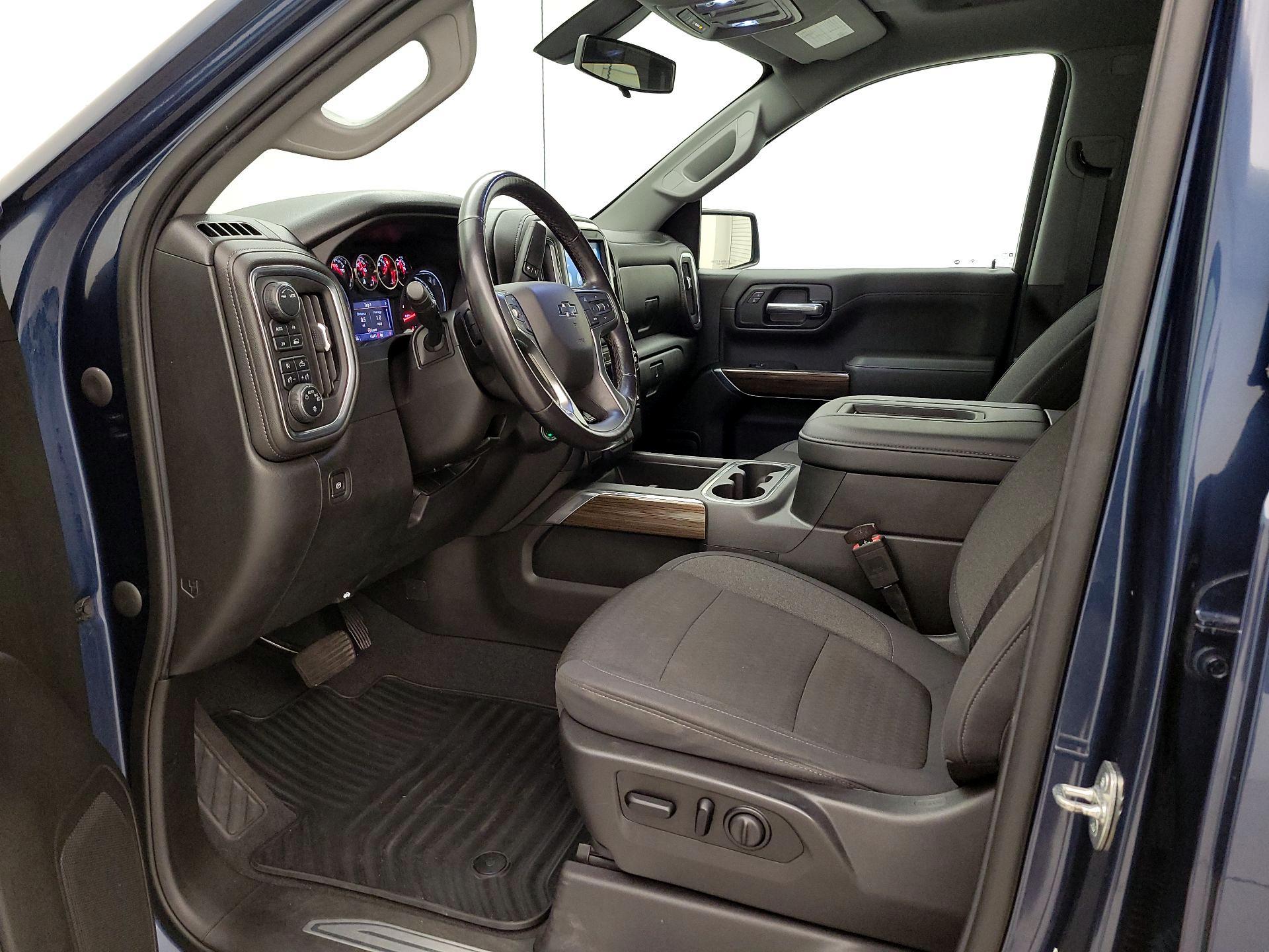 Thumbnail: 2020 Chevrolet Silverado 1500 - 11