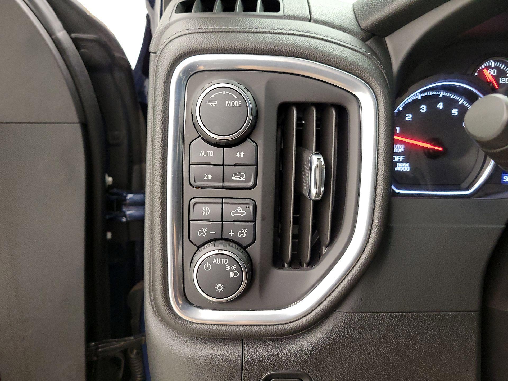 Thumbnail: 2020 Chevrolet Silverado 1500 - 13