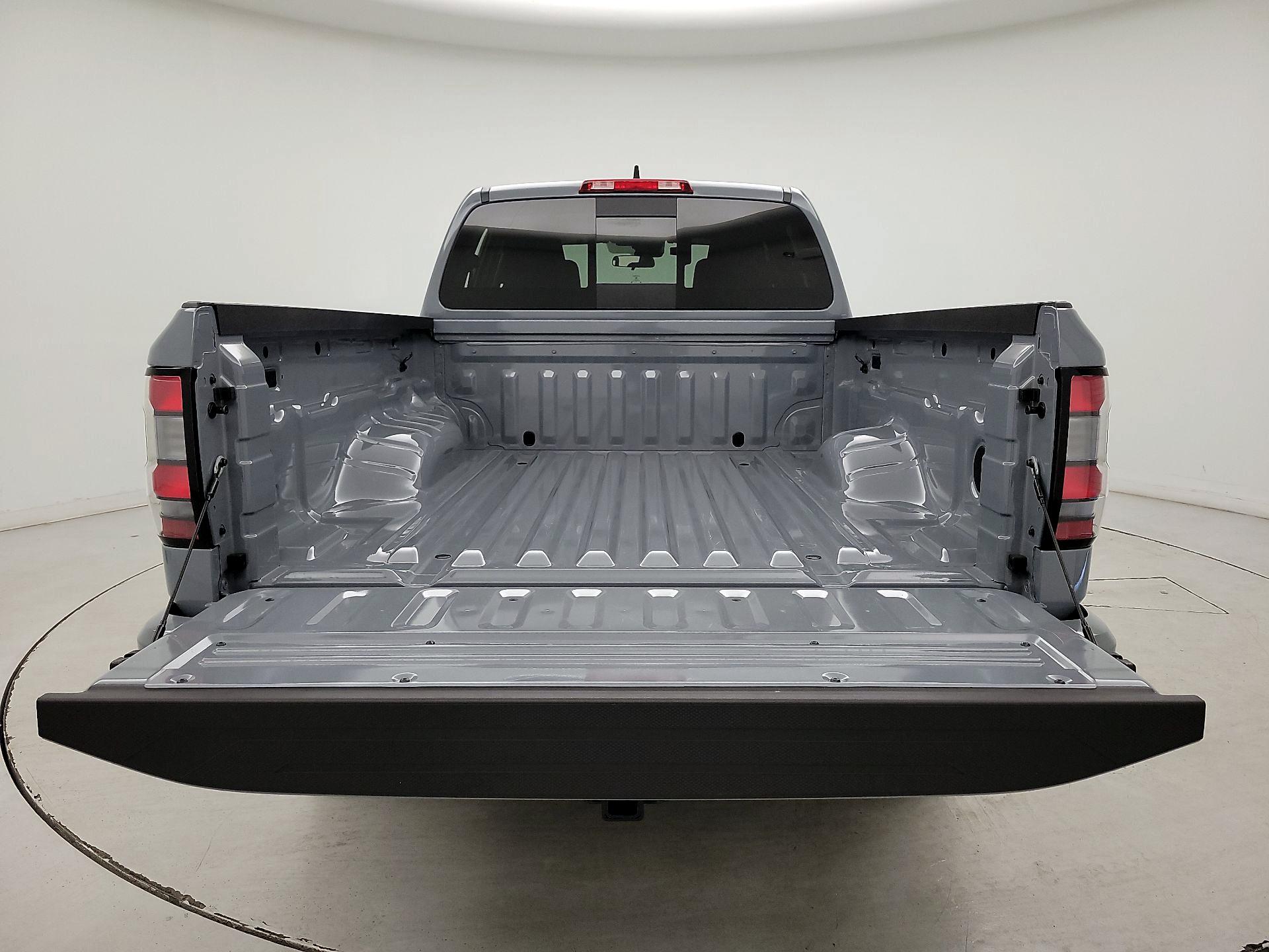 Thumbnail: 2025 Nissan Frontier - 20