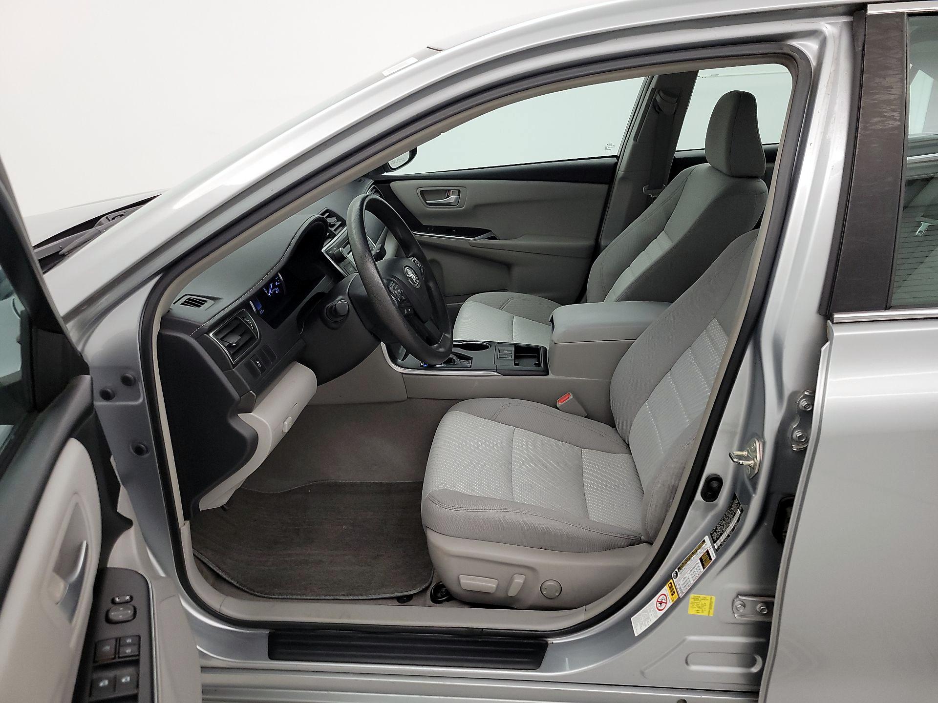 Thumbnail: 2015 Toyota Camry - 11