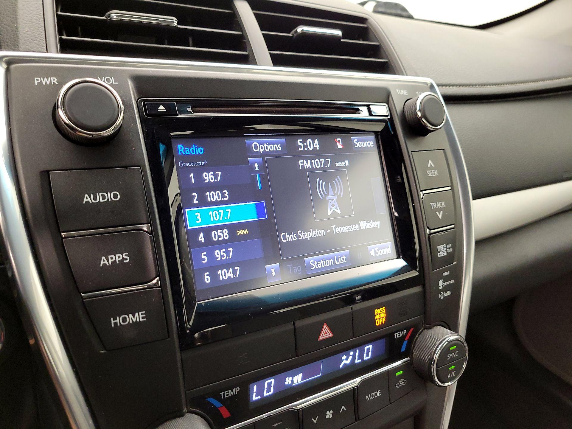 Thumbnail: 2015 Toyota Camry - 16