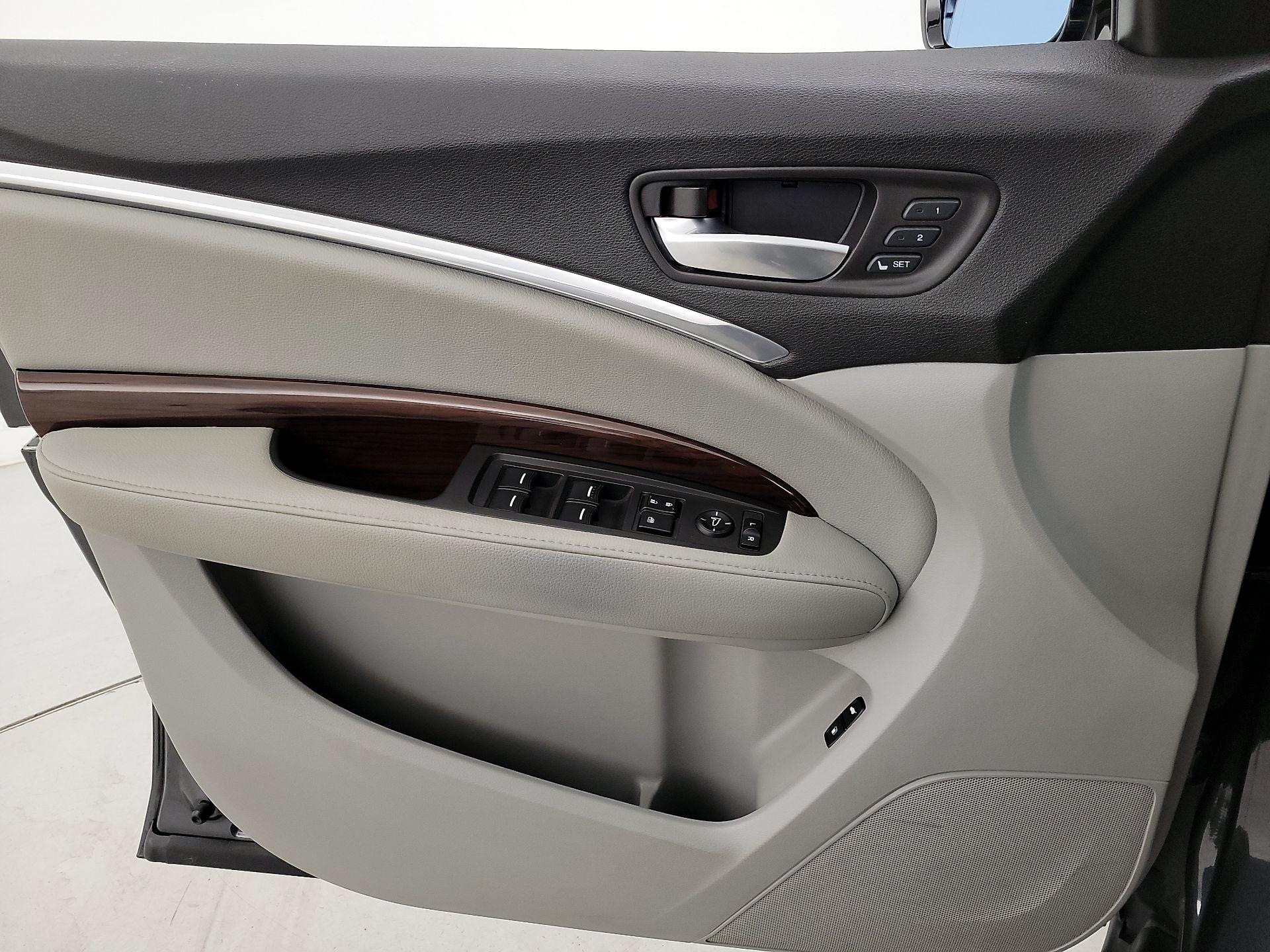 Thumbnail: 2016 Acura MDX - 12