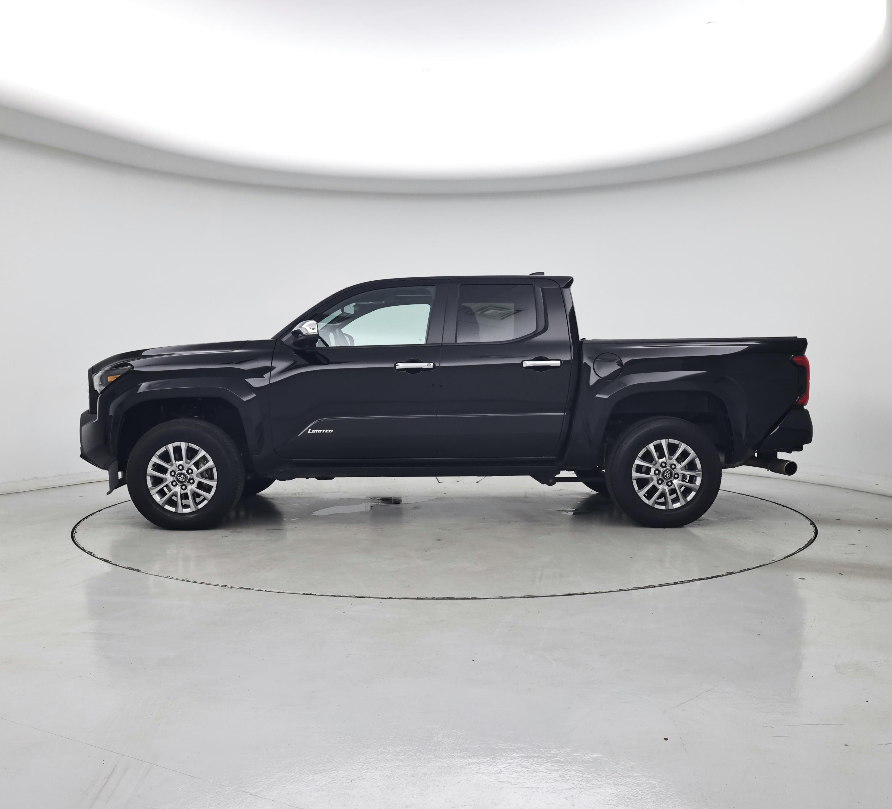 Thumbnail: 2024 Toyota Tacoma - 3