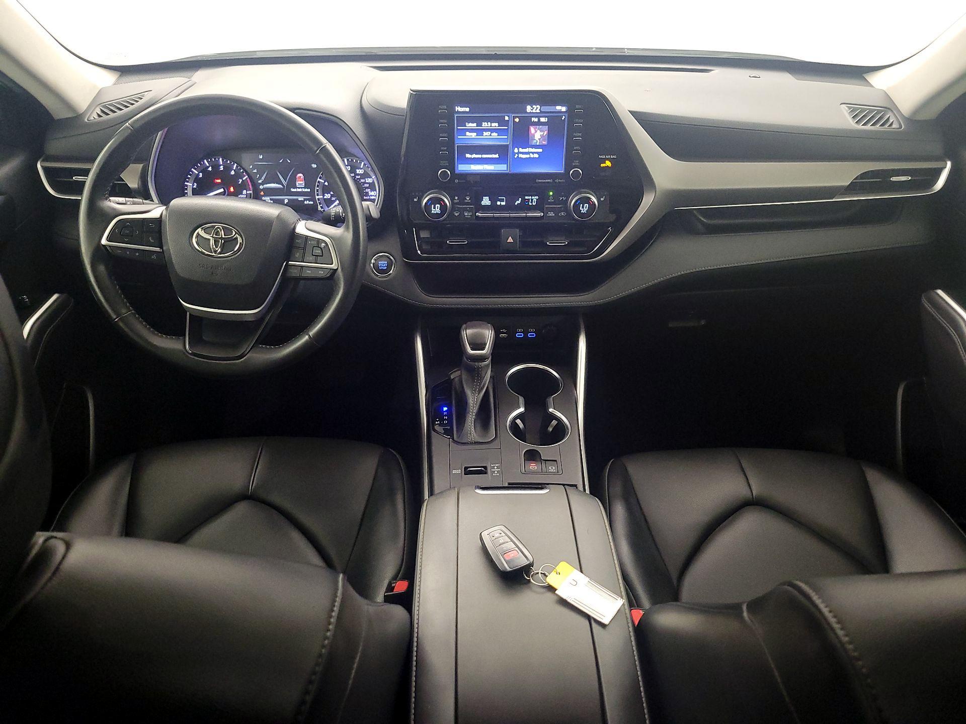 Thumbnail: 2022 Toyota Highlander - 9
