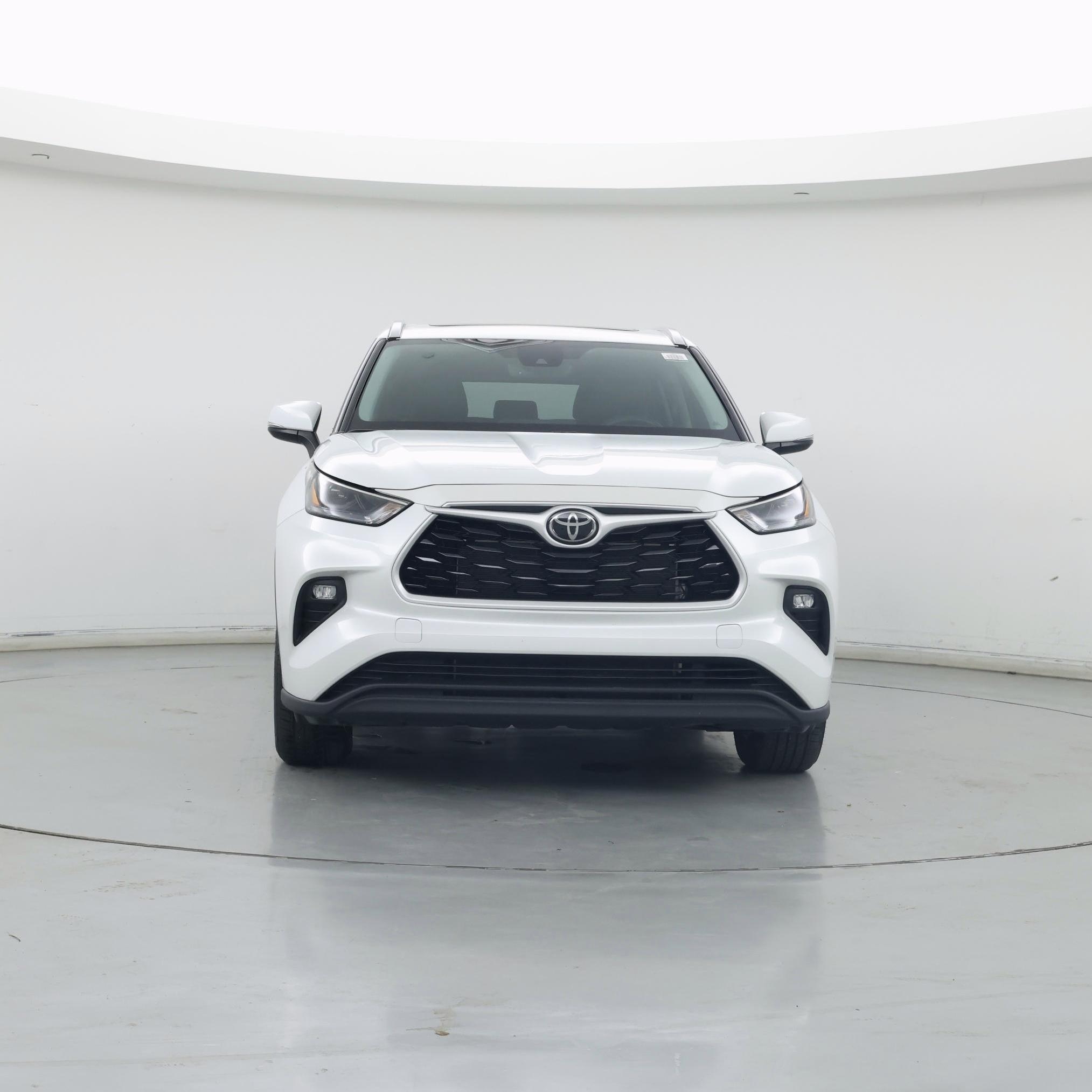 Thumbnail: 2022 Toyota Highlander - 5