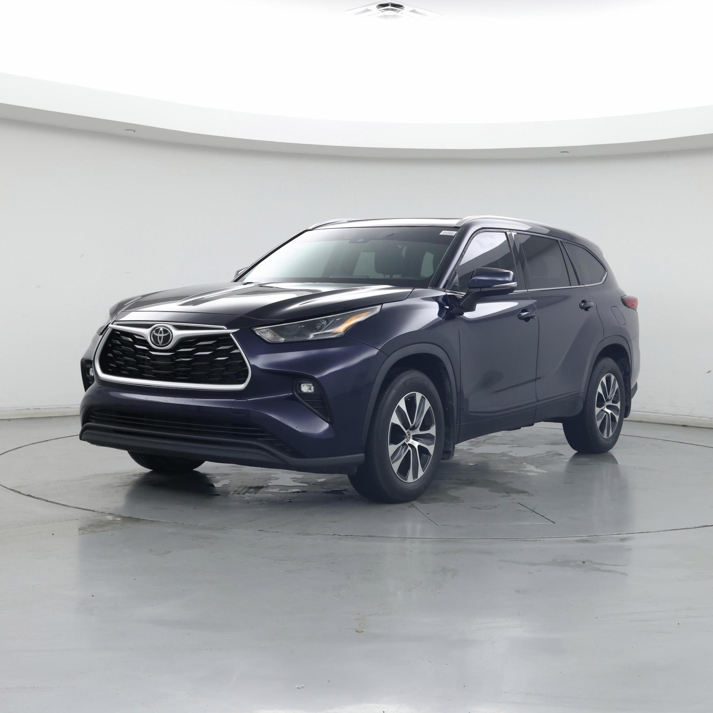 Thumbnail: 2022 Toyota Highlander - 4