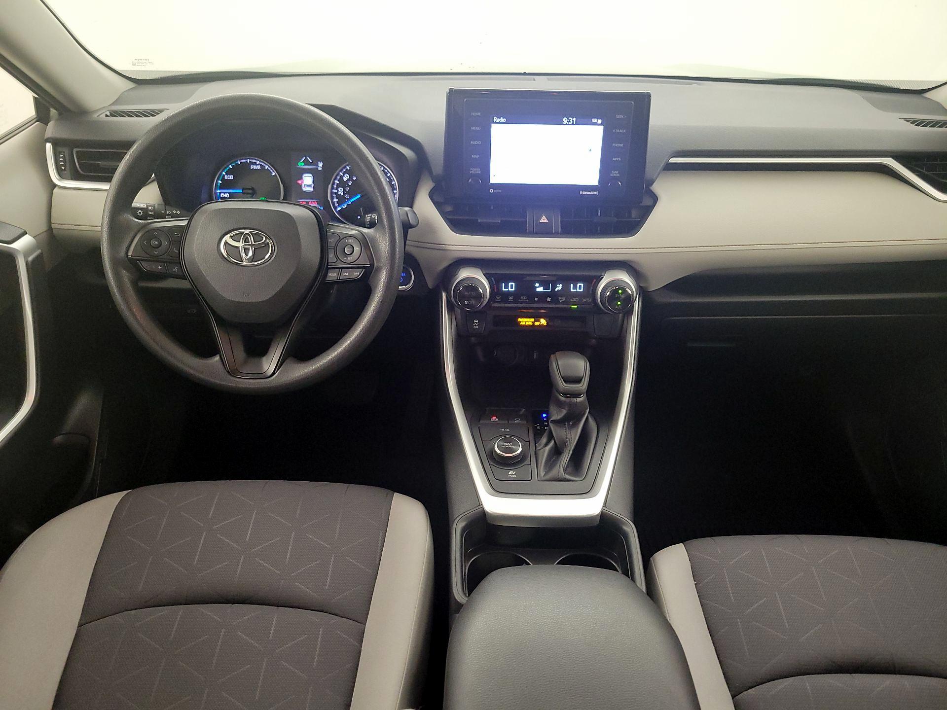 Thumbnail: 2021 Toyota RAV4 - 9